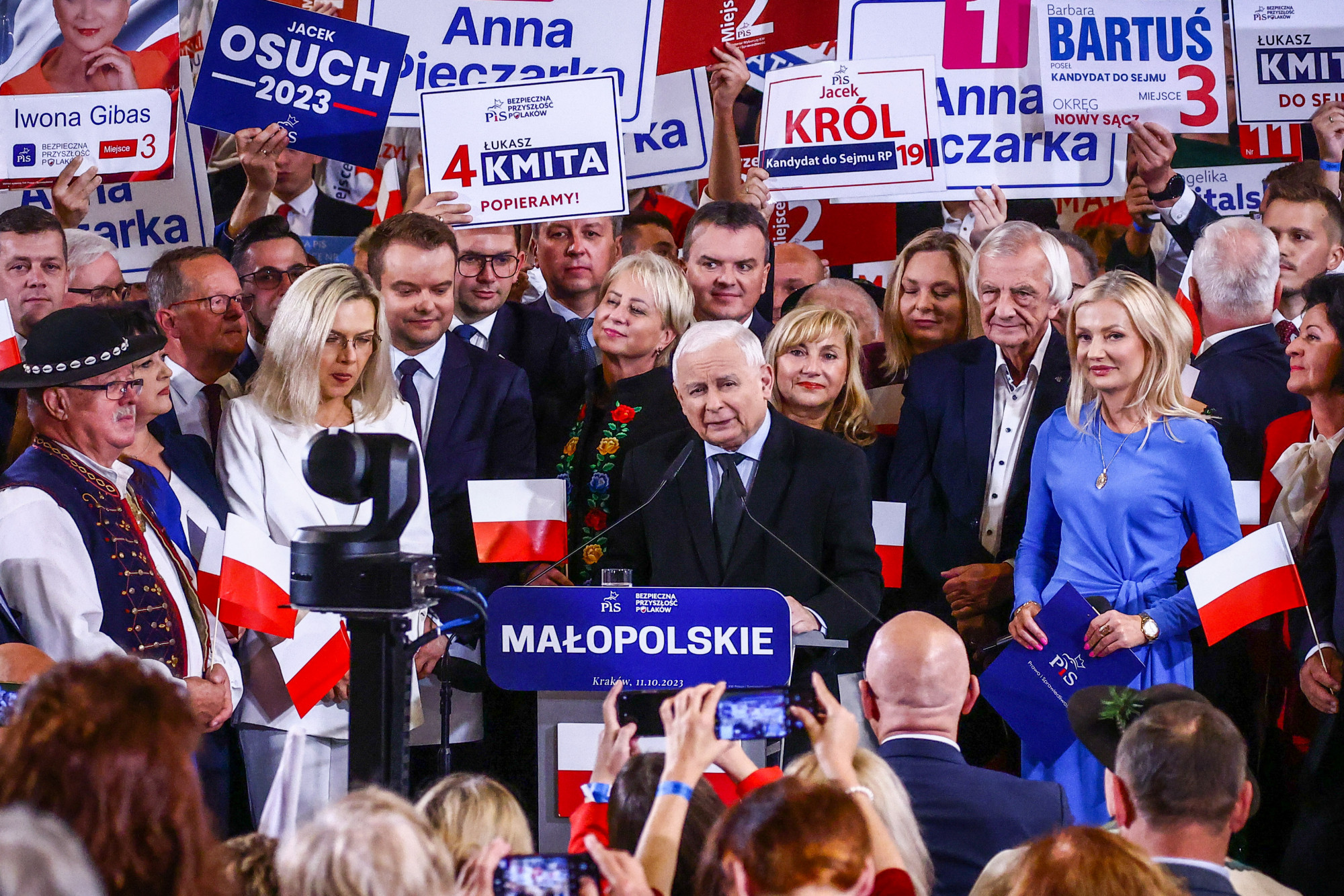 Elkezdődtek a parlamenti választások Lengyelországban