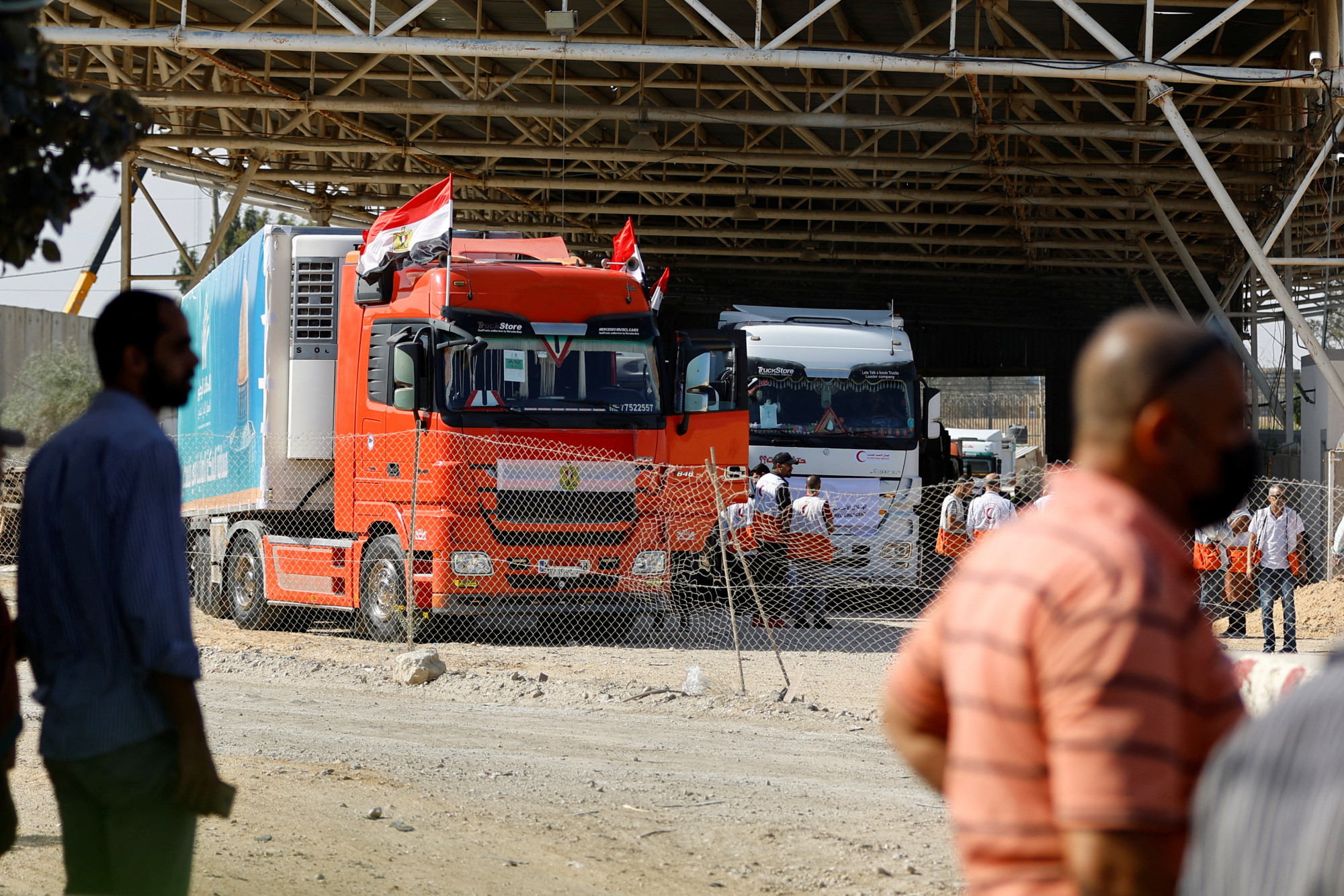 Megnyitották az átkelőt Egyiptom és a Gázai övezet között