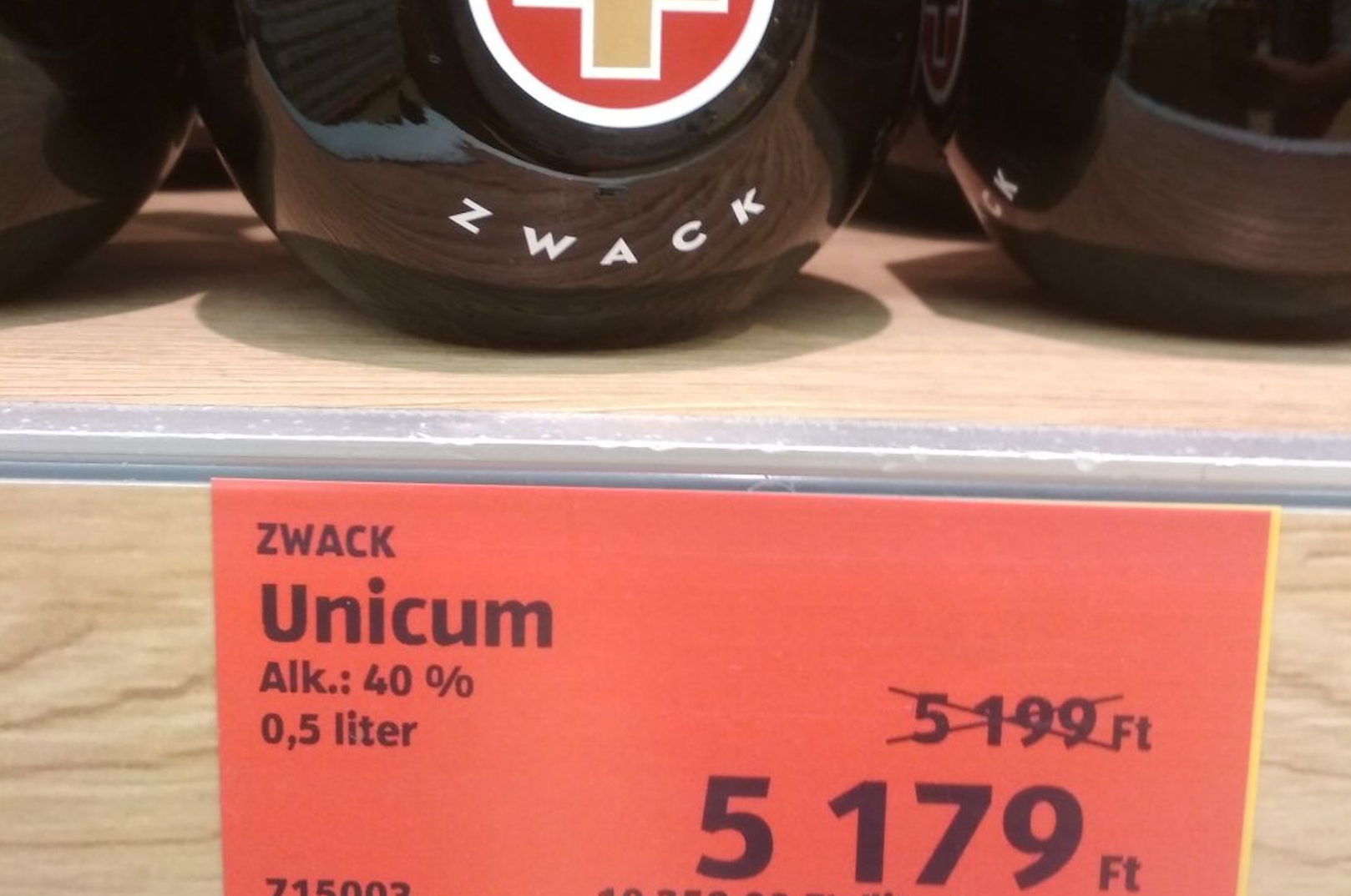 Mindössze kétszázhatvan üveg Unicumot kell vásárolnunk ahhoz, hogy a kétszázhatvanegyedik ingyen az ölünkbe hulljon