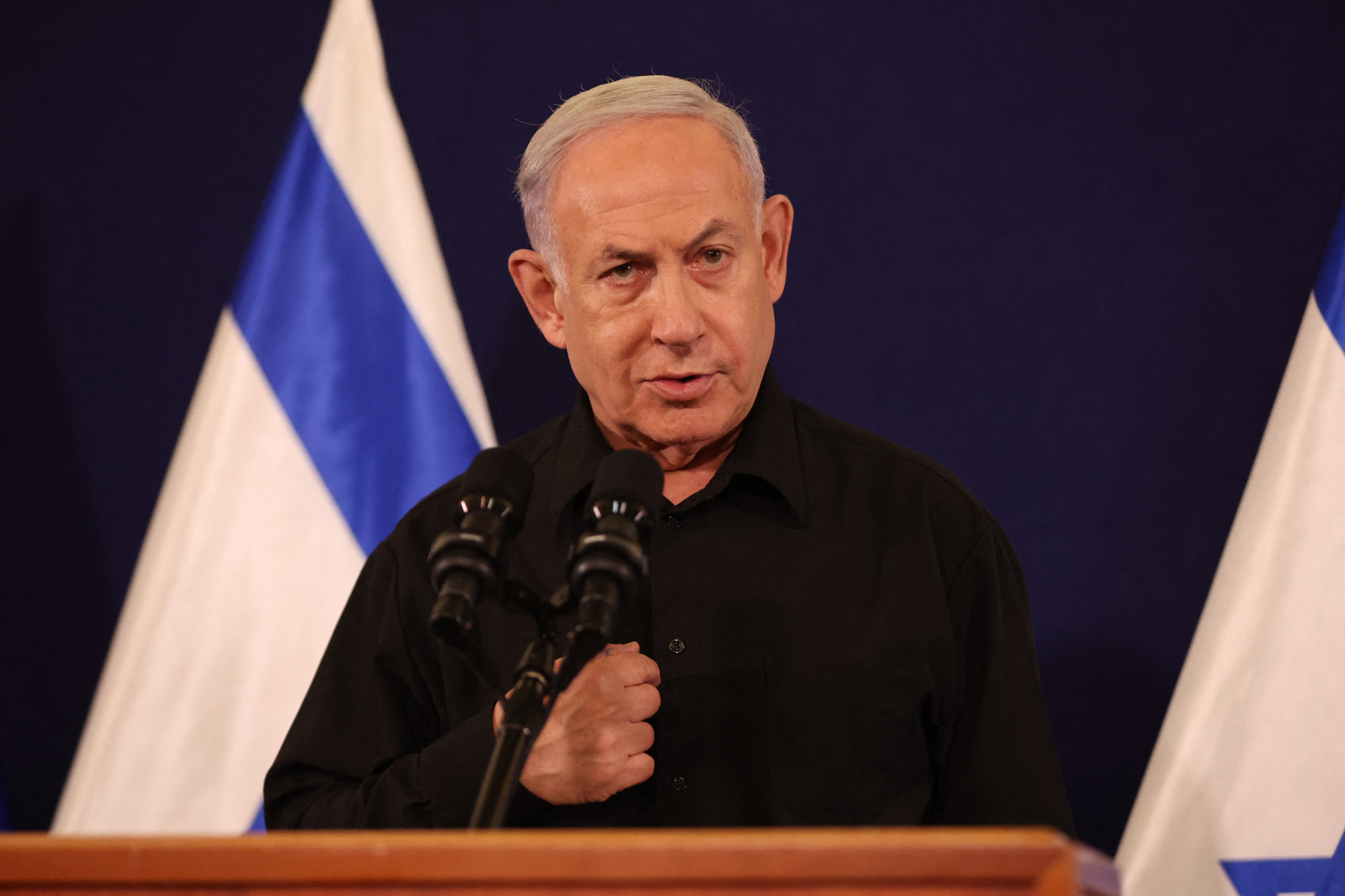 Bekerítették Gázavárost az izraeli csapatok, Netanjahú szerint semmi nem állíthatja meg őket