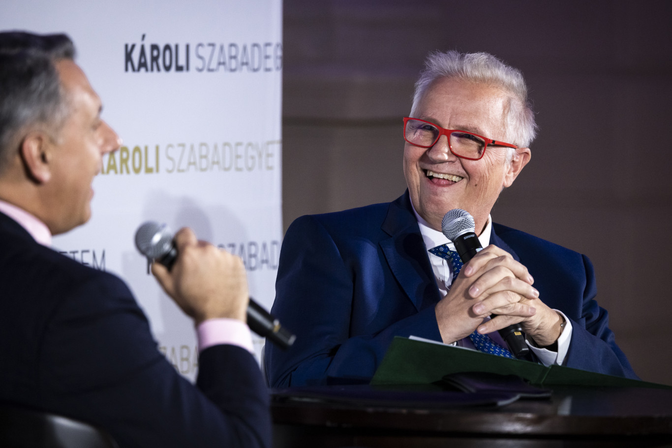 A Fidesz úgy jelöli ismét Trócsányit alkotmánybírónak, hogy a törvény szerint az Ab-tagok nem újraválaszthatók