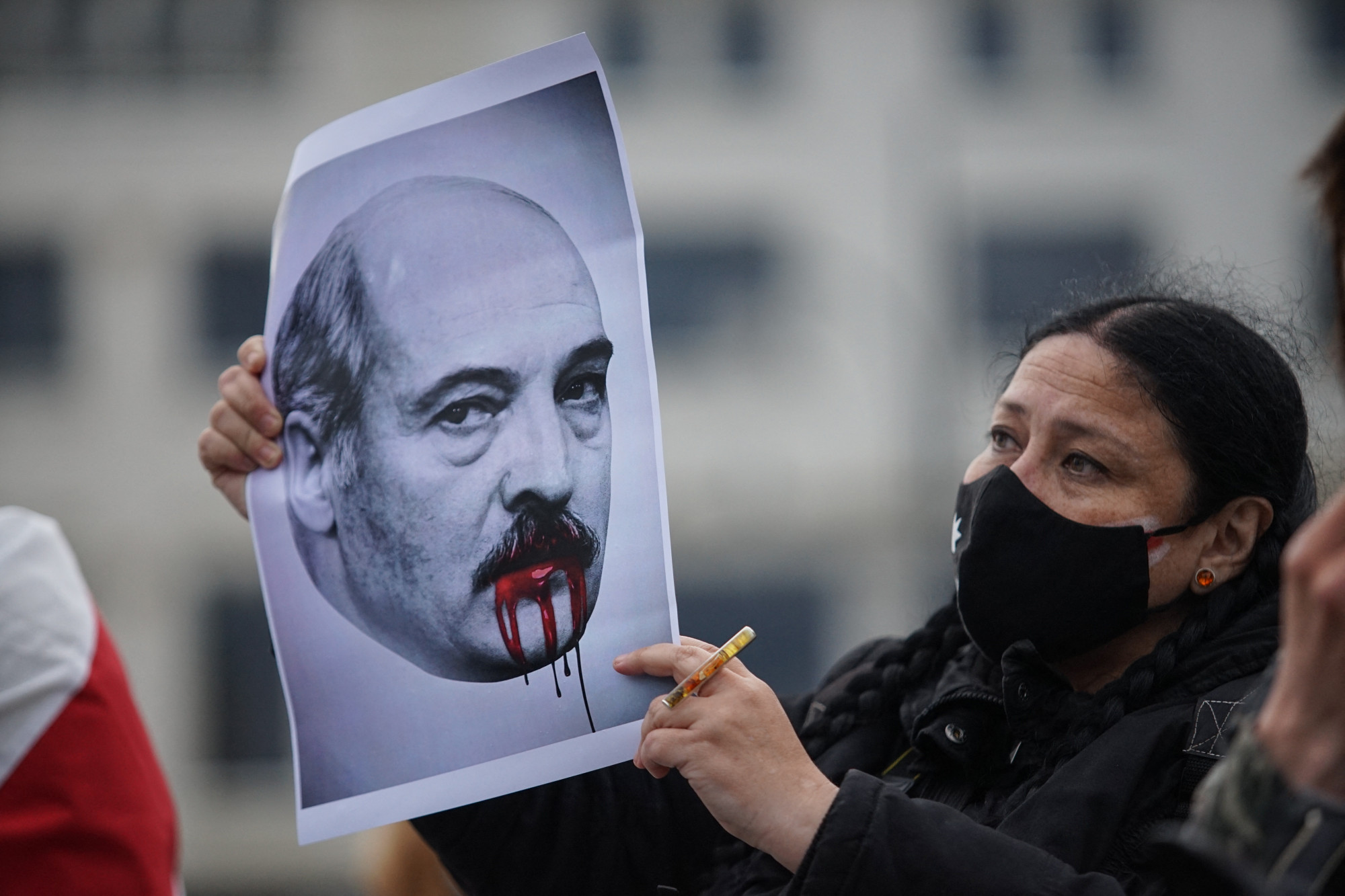 Békeharcos Lukasenko elnök elintézi a meleglobbit és a burzsujokat, választások jönnek, nem hagyhatja annyiban