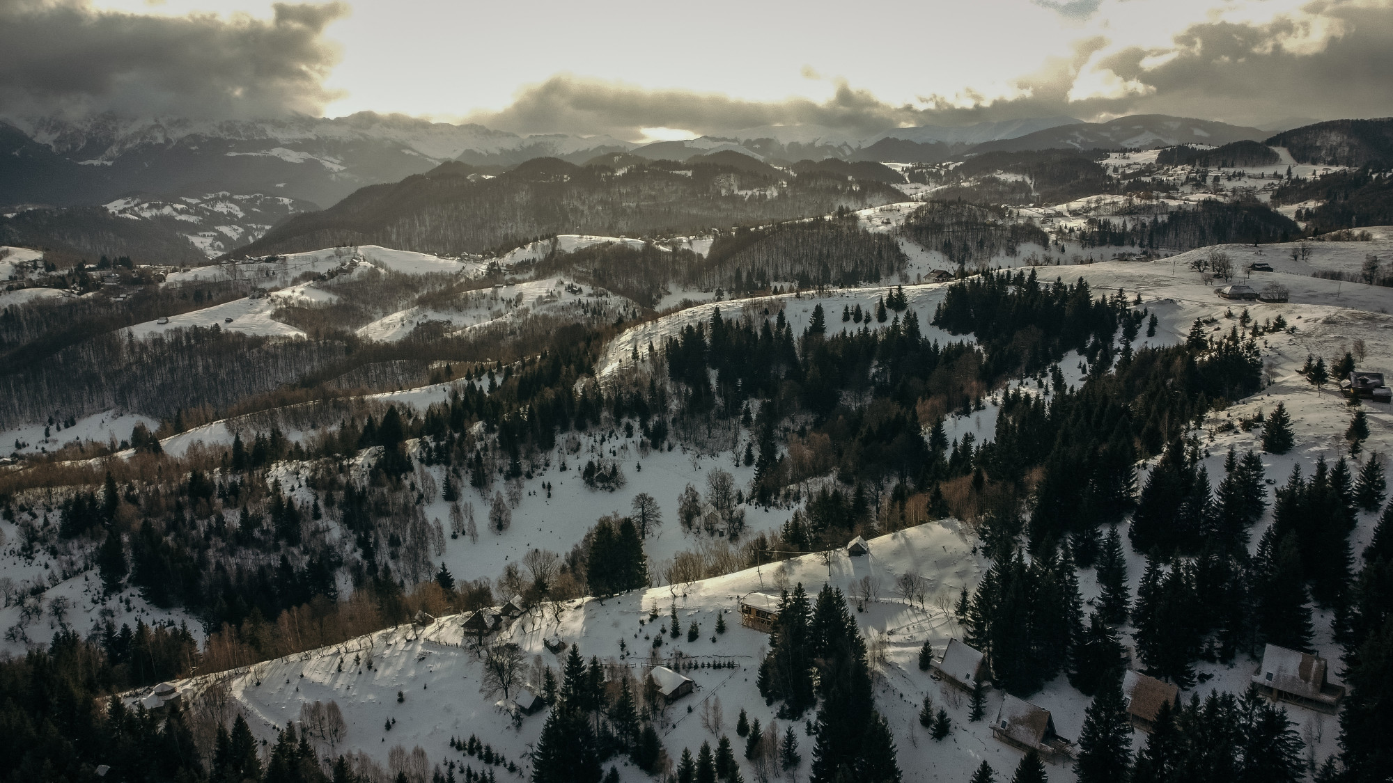 Magyarországi turisták rekedtek egy romániai kirándulóhelyen a hó miatt