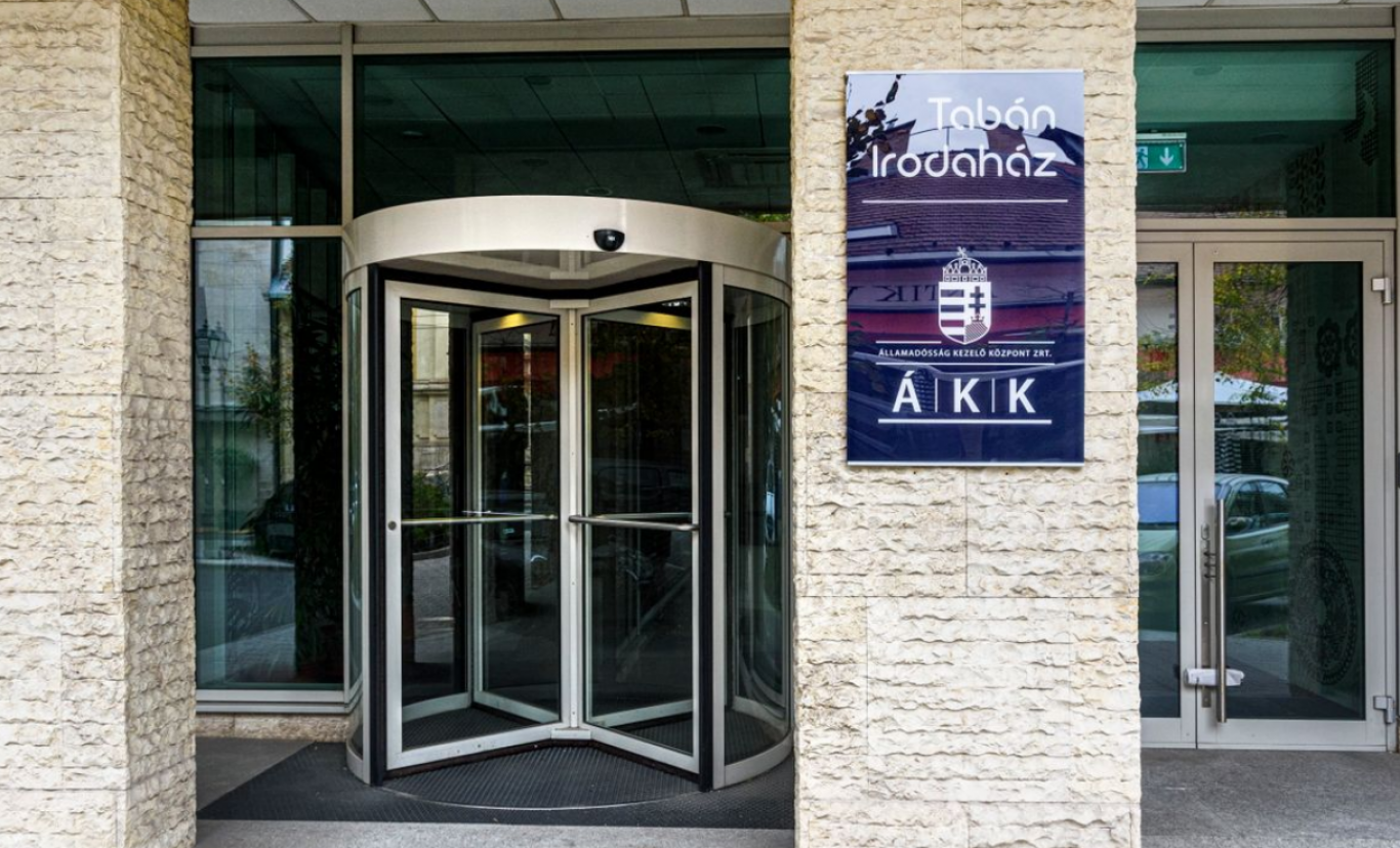 Mélyen a zsebükbe kellett nyúlniuk Orbánéknak