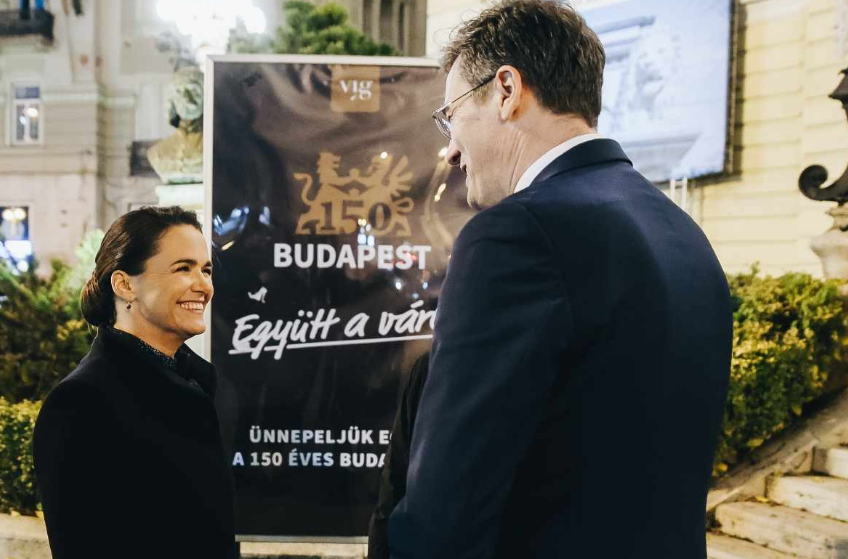 Budapest születésnapja kellett Novák Katalin és Karácsony Gergely talán első közös fotójához