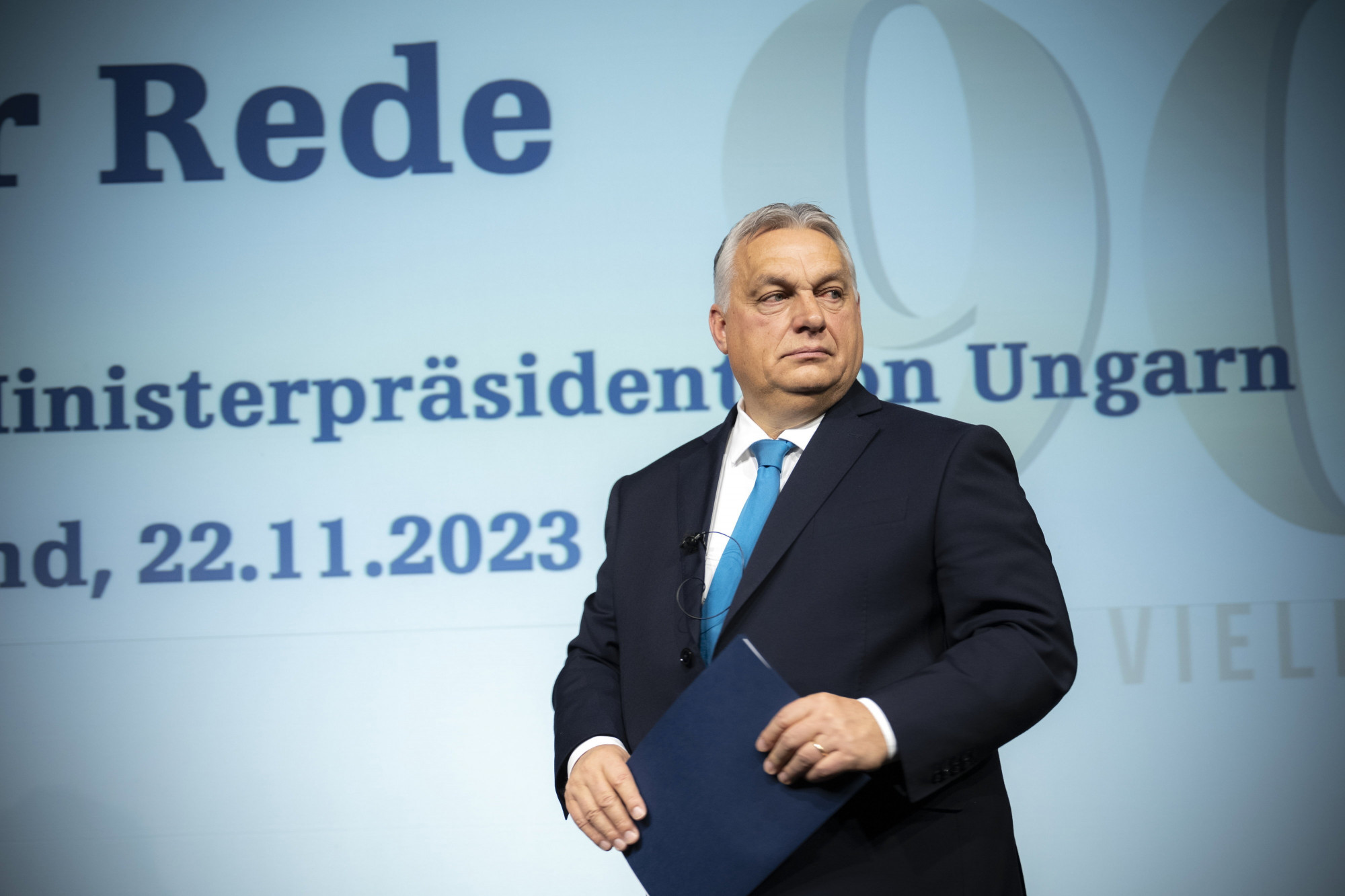 Vérszerződéstől Európa amerikai megszállásáig: nagyot ment Orbán Zürichben
