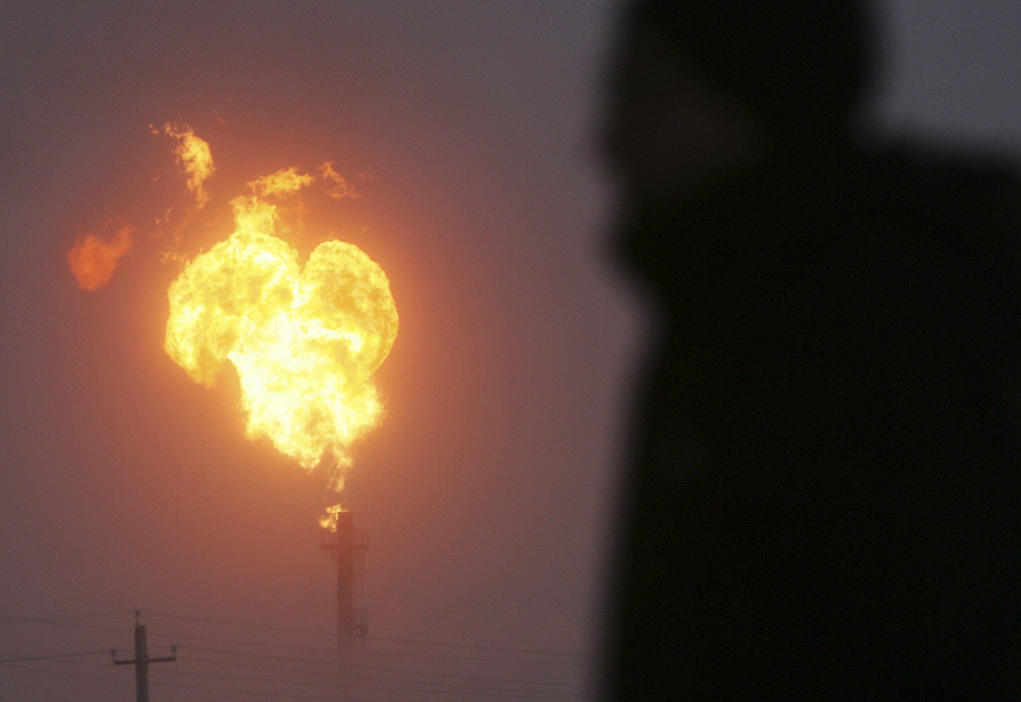 BBC: Mérgező gázok veszélyeztetnek milliókat a Közel-Keleten