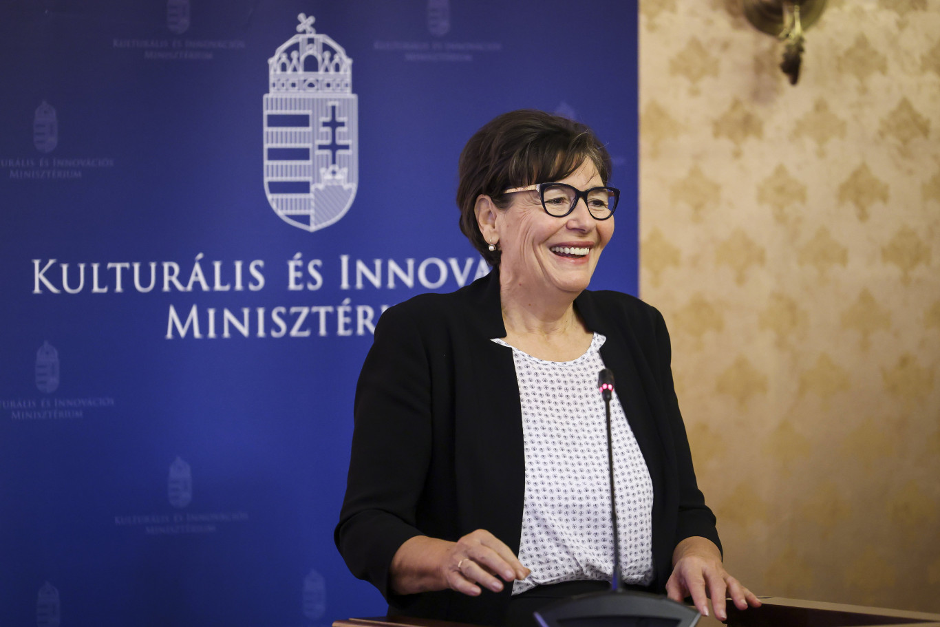 Először szólalt meg Pölöskei Gáborné a bicskei gyermekotthonban történtekkel kapcsolatban, feljelenti Dobrev Klárát