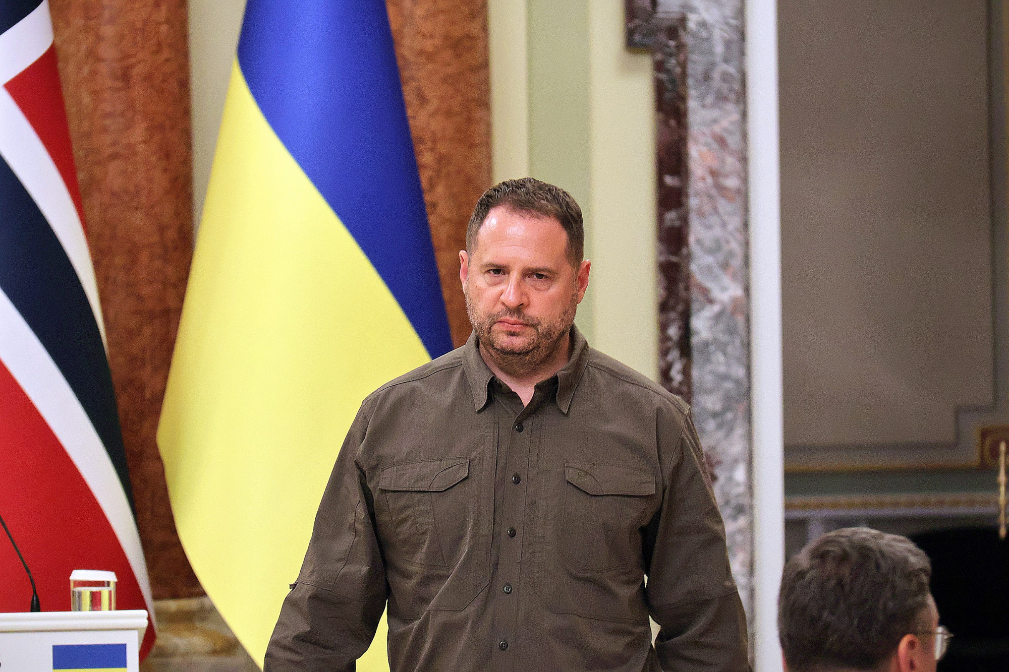 Az ukrán elnöki hivatal vezetője szerint a folyamatos amerikai támogatás nélkül elveszíthetik a háborút