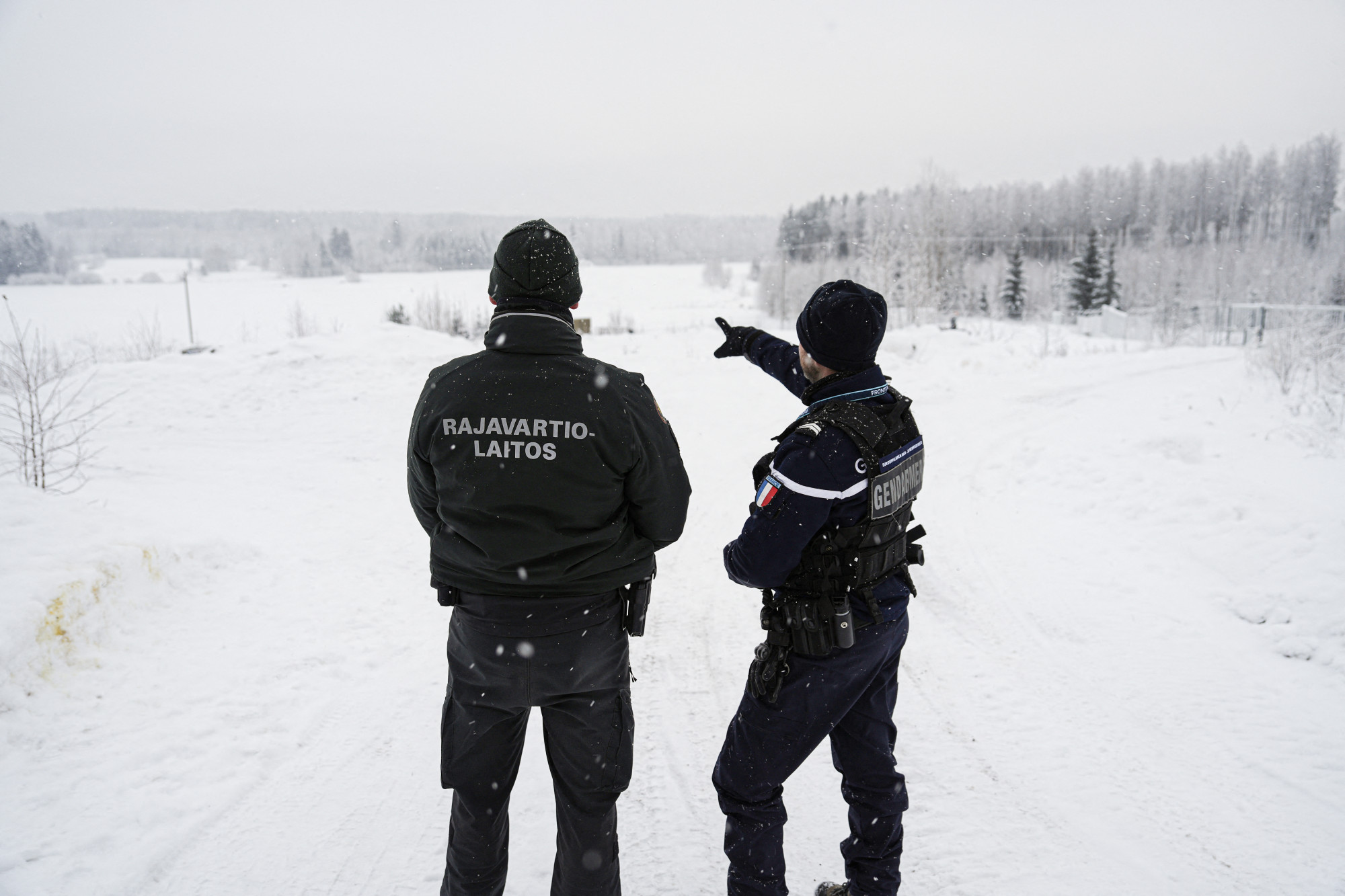A finn határ mentén toboroznak migránsokat az orosz seregbe