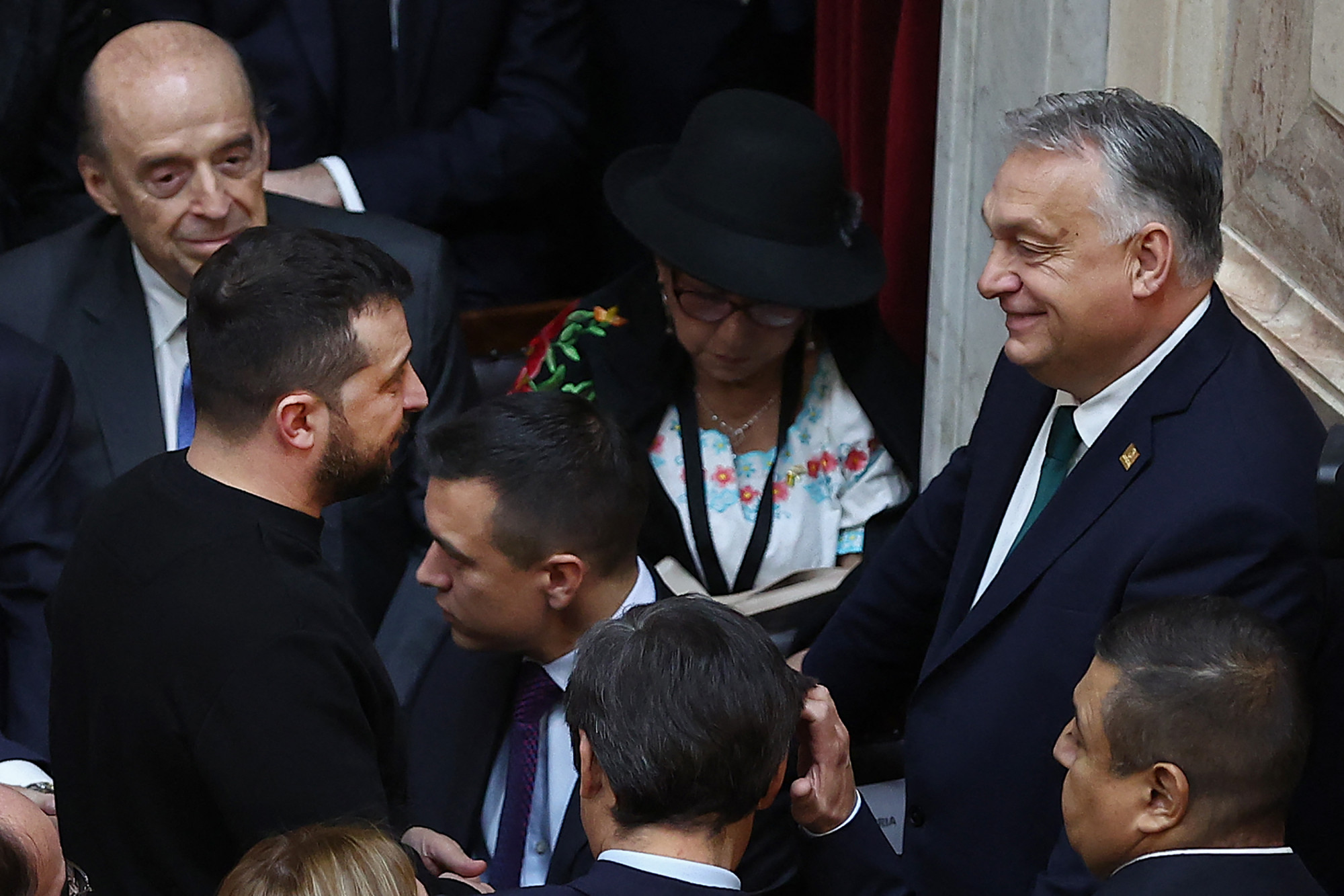Zelenszkij elárulta, hogy mit kérdezett Orbántól Argentínában