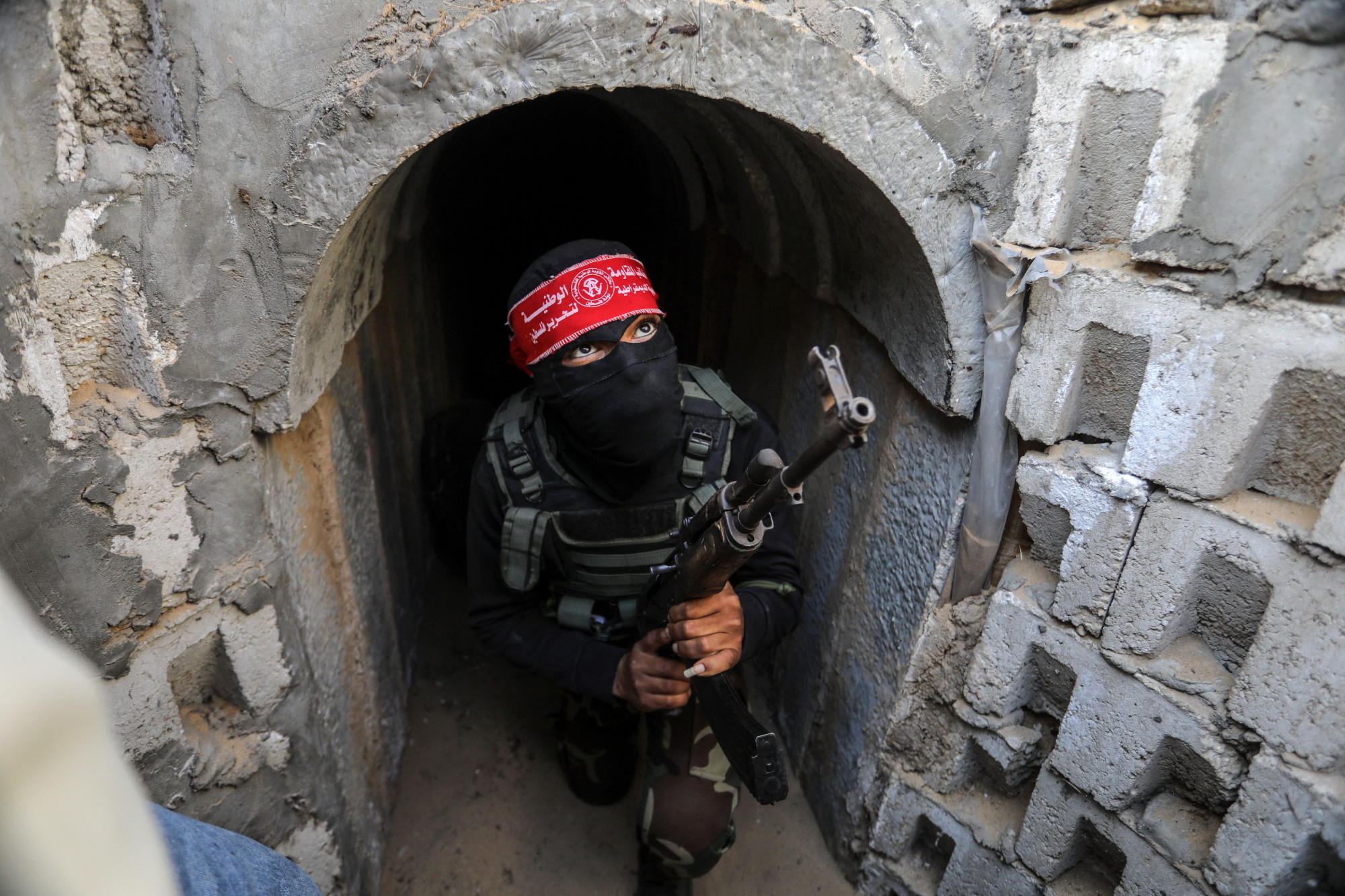 Tengervízzel akarja elárasztani Izrael a gázai alagutakat