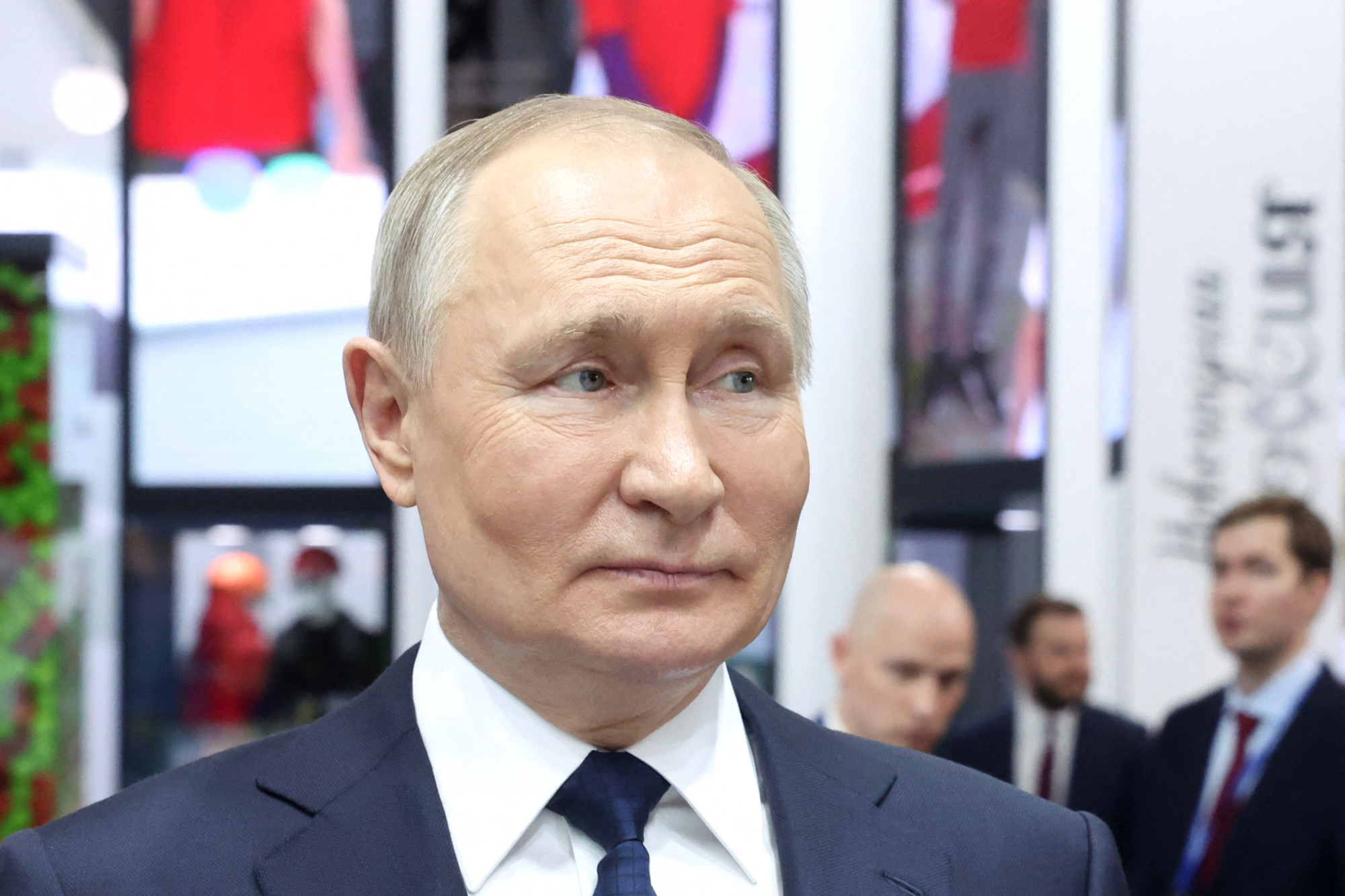 Putyin: Eddig nem voltak problémáink a finnekkel, most lesznek
