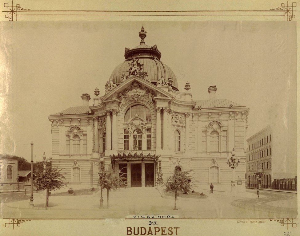A Vígszínház 1896 körül