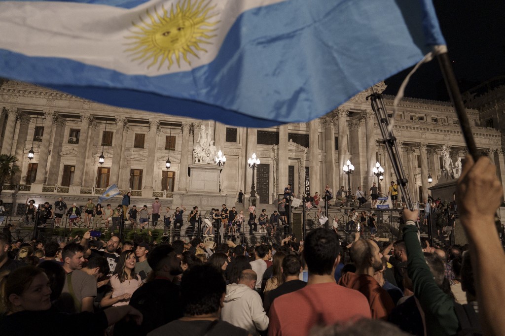Két hete sincs, hogy beiktatták, és máris tüntetnek az új argentin elnök ellen