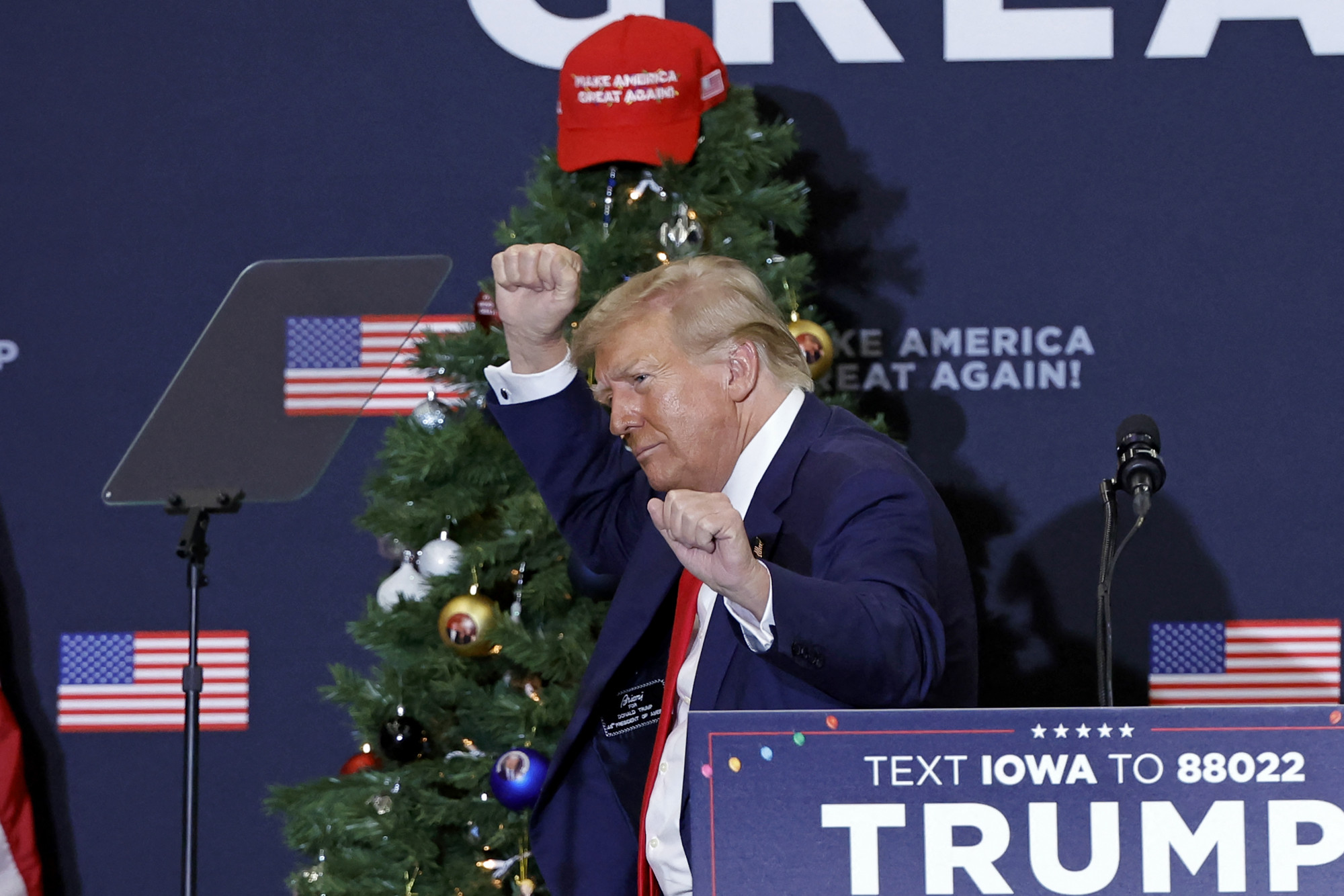 Rohadjatok meg a pokolban! – így szólt Donald Trump karácsonyi üdvözlete