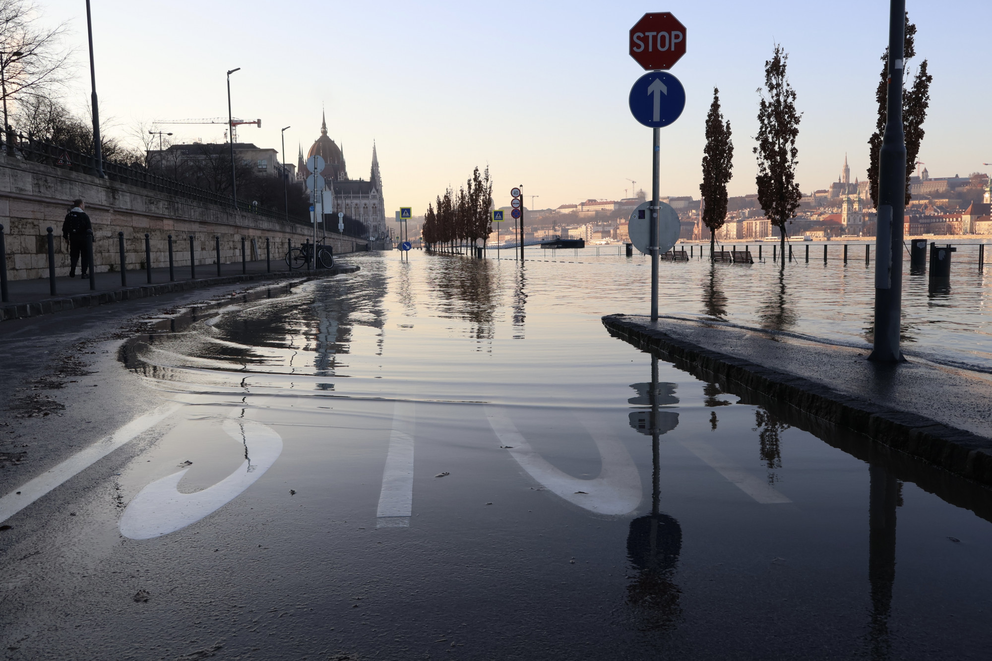 A mostani árvíz nem csak a klímaváltozás következménye, de növekedhet a téli árvizek kockázata ilyen kibocsátási szint mellett