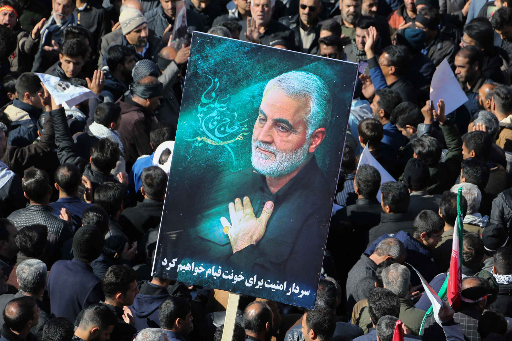 Két robbantásos merénylet volt Iránban Kasszem Szulejmani halálának negyedik évfordulóján