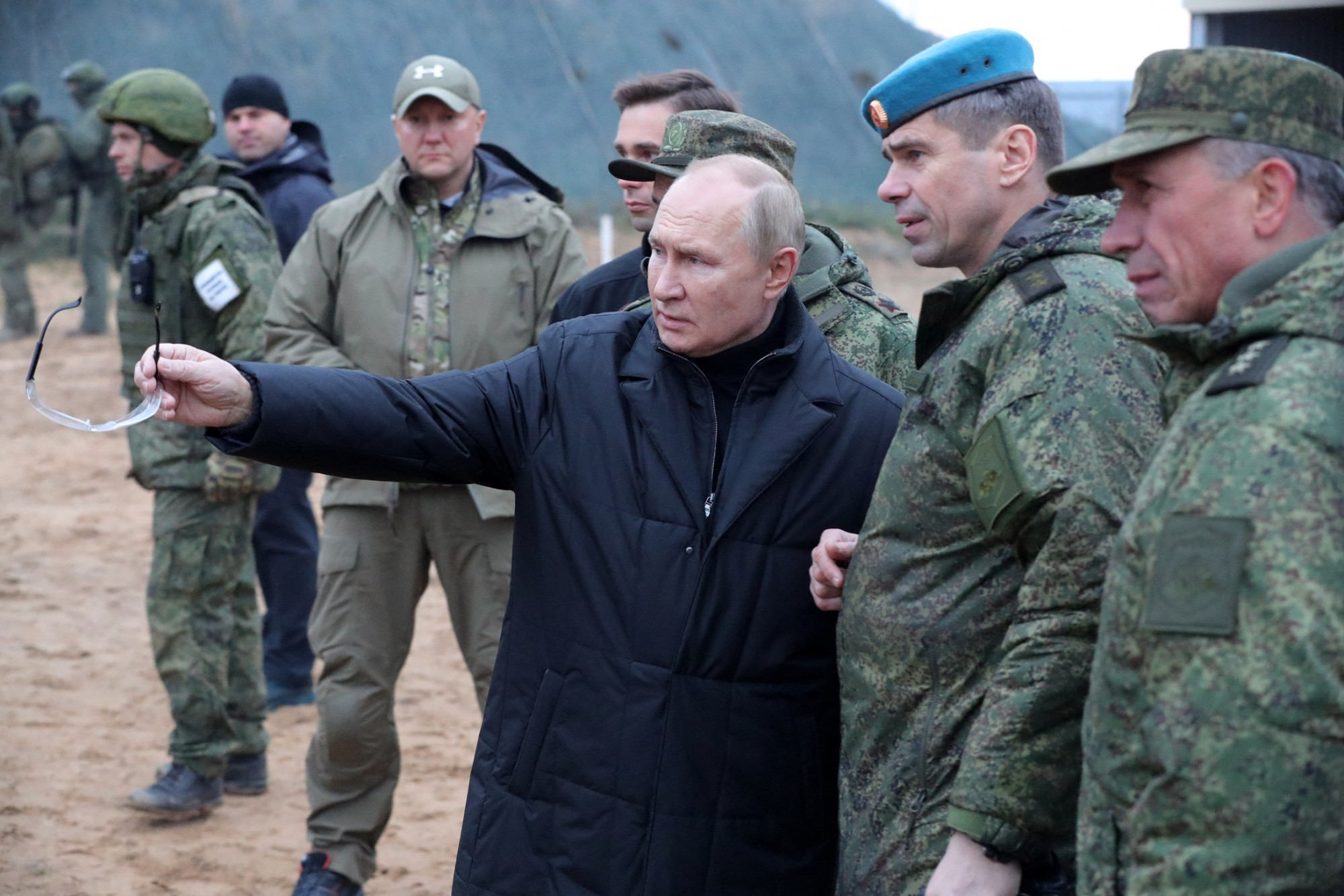 Putyin aláírta: orosszá válhat az, aki bevonul az orosz hadseregbe