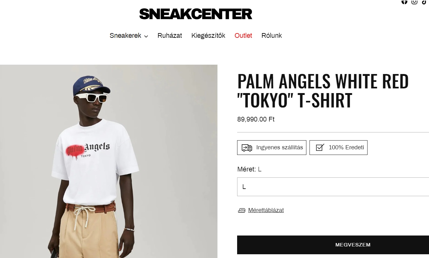 Stílus megfizethető áron: Szijjártó egy 90 ezer forintos fehér pólóban fotózkodott Csepregi Évával