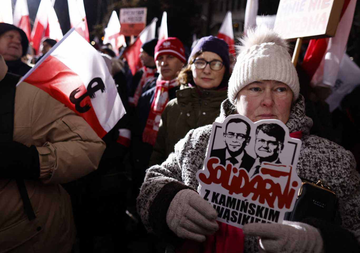 Kaminski fia szerint apját akarata ellenére orrán át táplálják a börtönben