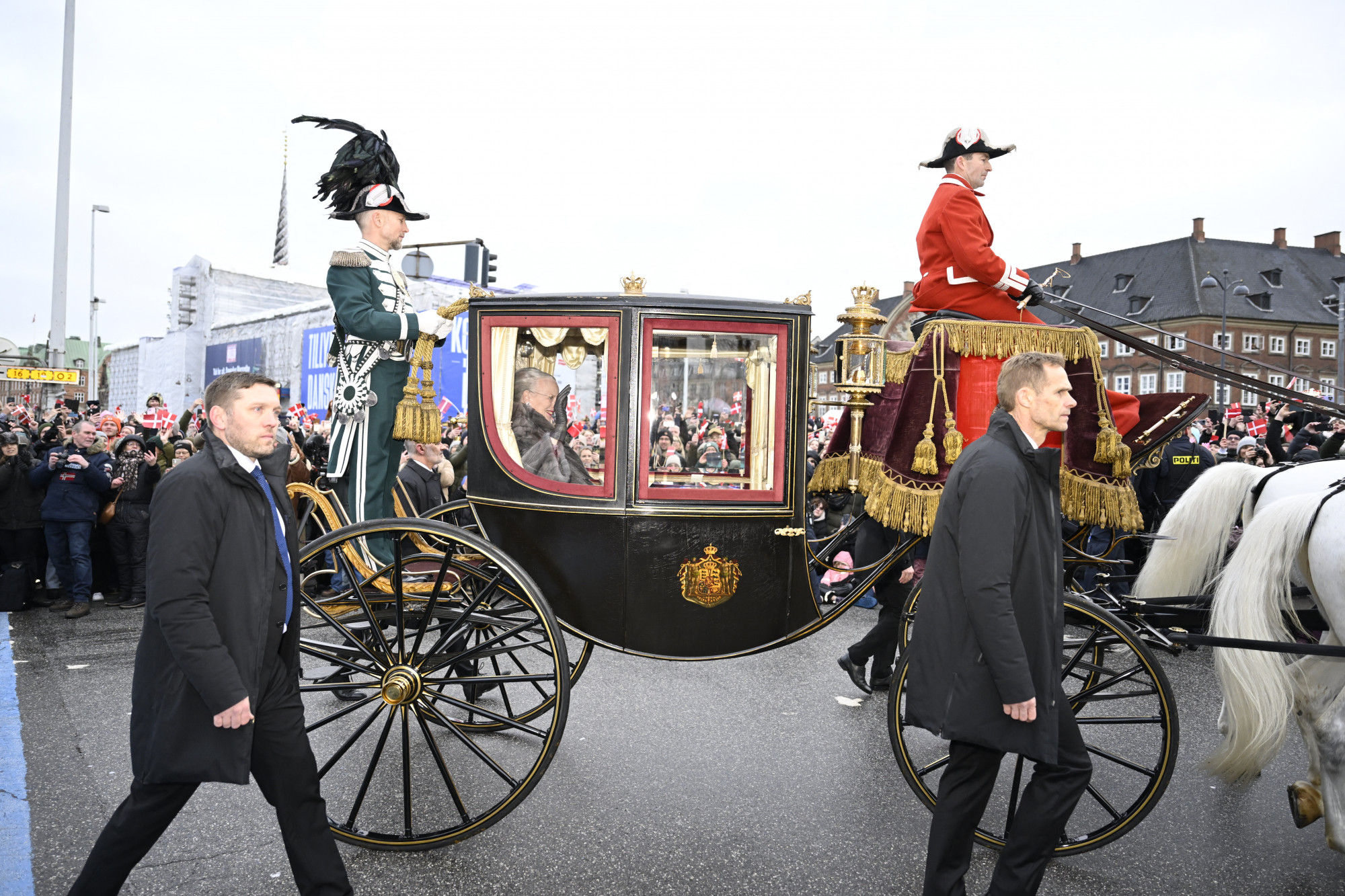 Koppenhágában megkondultak a harangok, 52 év után lemondott II. Margit királynő