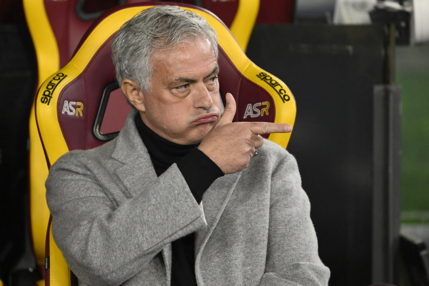 Kirúgta Mourinhót az AS Roma