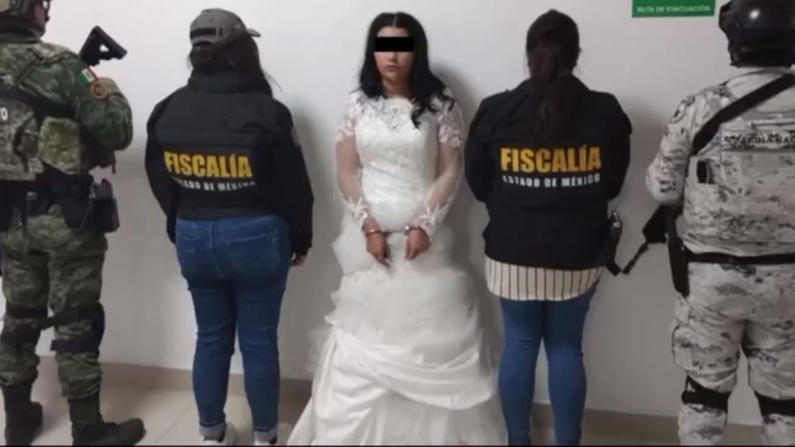 Oltári pech: az esküvőjéről, bilincsben vitték el a mexikói menyasszonyt