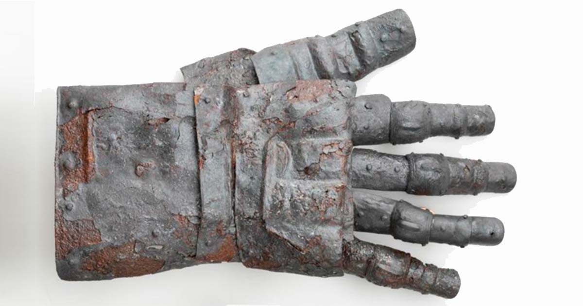 Káprázatos középkori vaskesztyűt találtak Svájcban