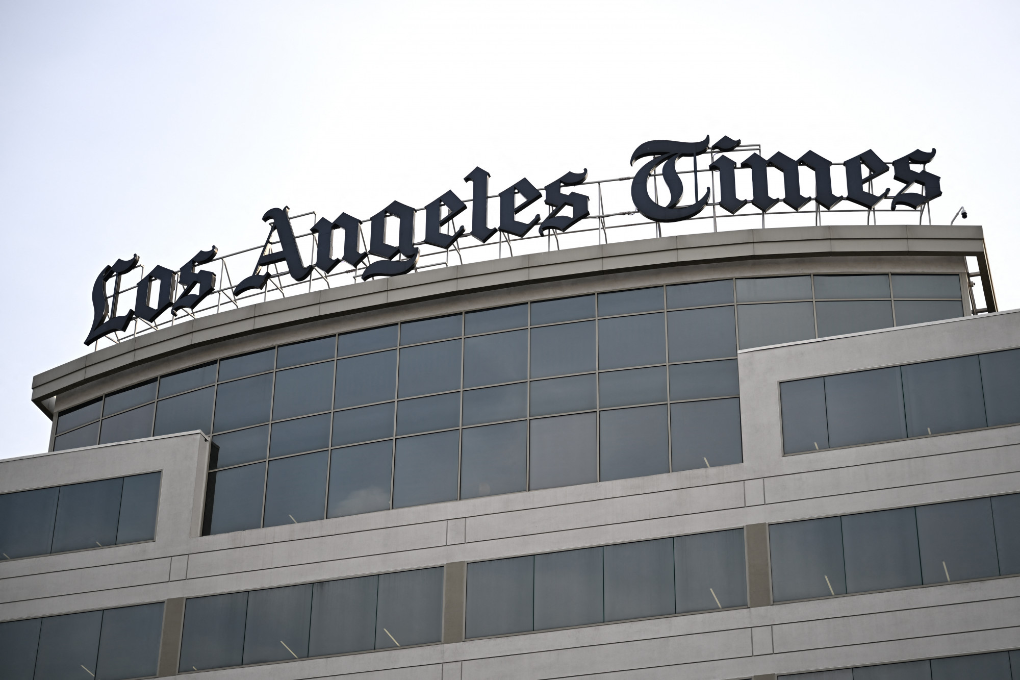 Legalább 100 újságírót küldhetnek el a Los Angeles Timestól