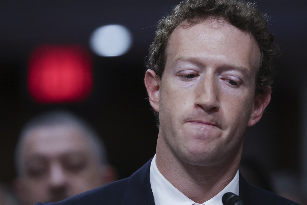 Bocsánatot kért Mark Zuckerberg az érintett családoktól a közösségi média által okozott károkért