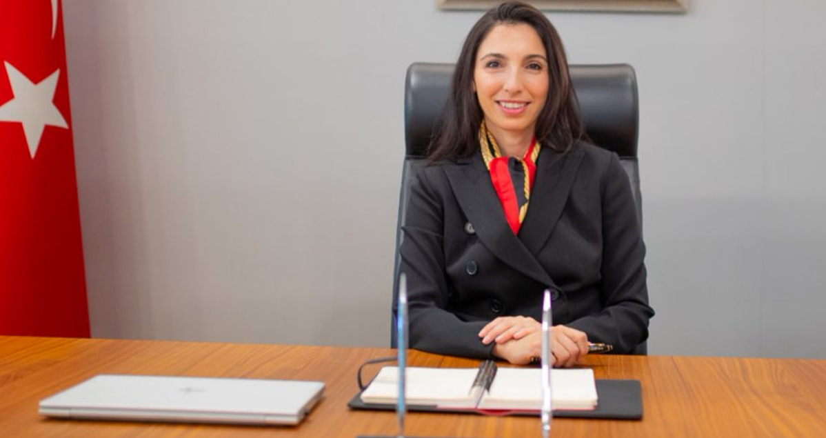 Családja védelmére hivatkozva lemondott a török jegybank első női vezetője