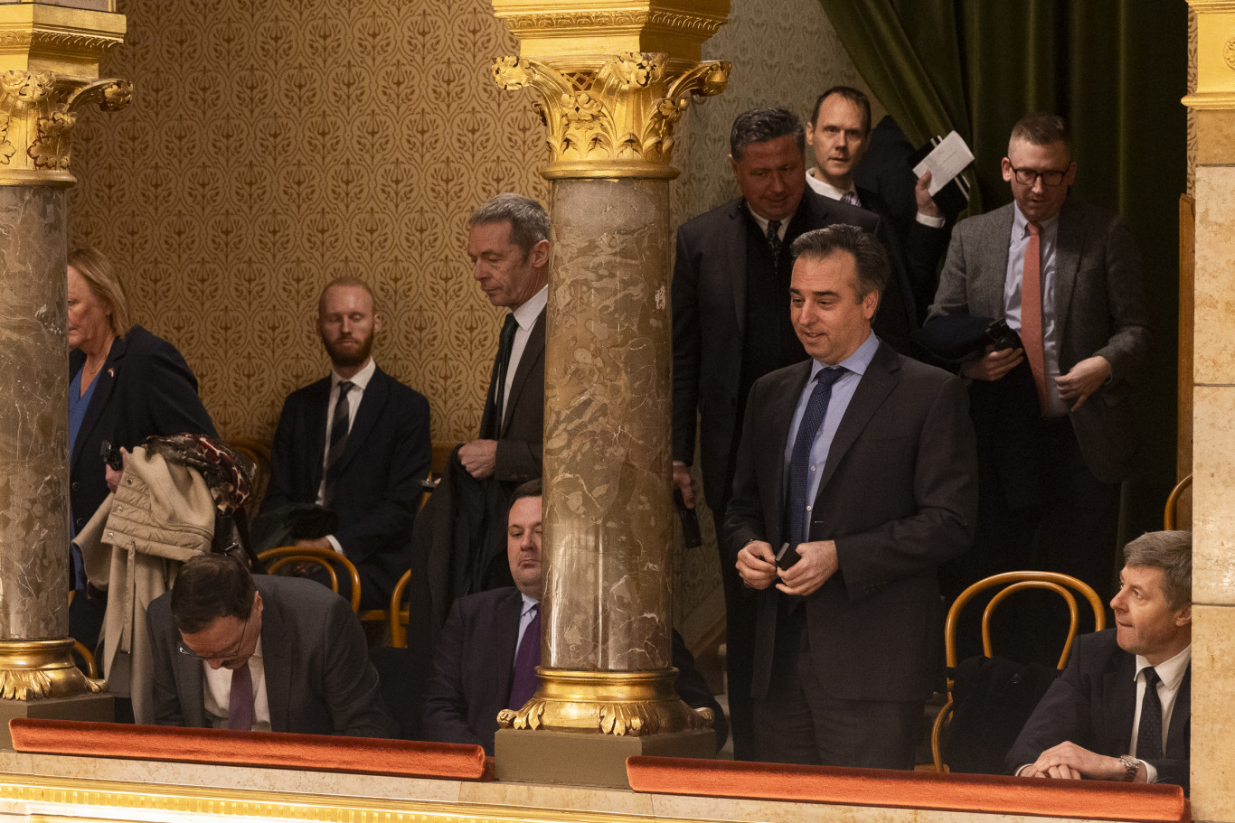 David Pressman amerikai nagykövet bement a parlament hétfői rendkívüli ülésére