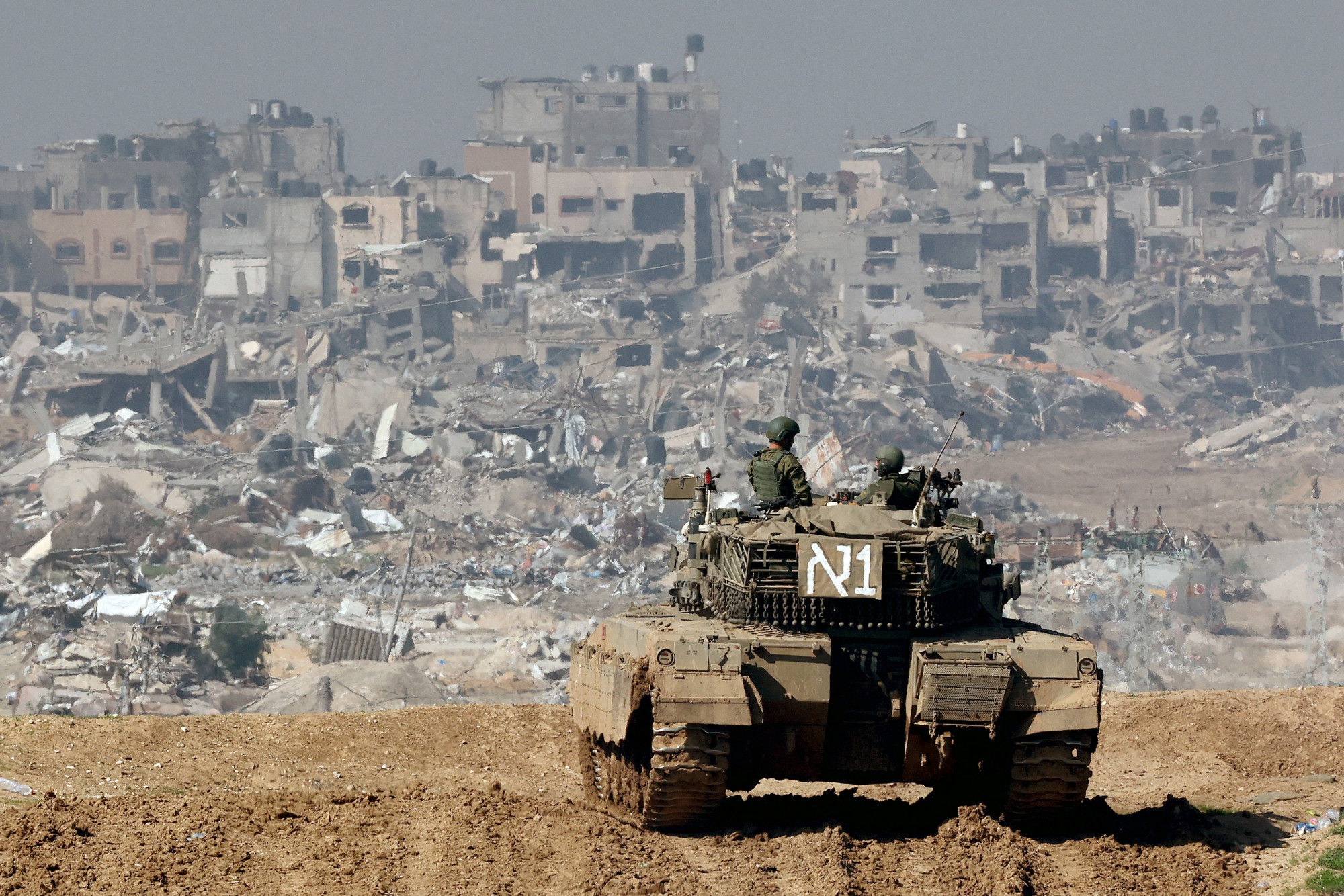 Biden szerint túlzás Izrael katonai akciója Gázában