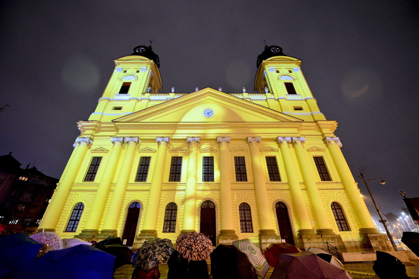 Az áldozatokért szólt az ima a debreceni Nagytemplomban