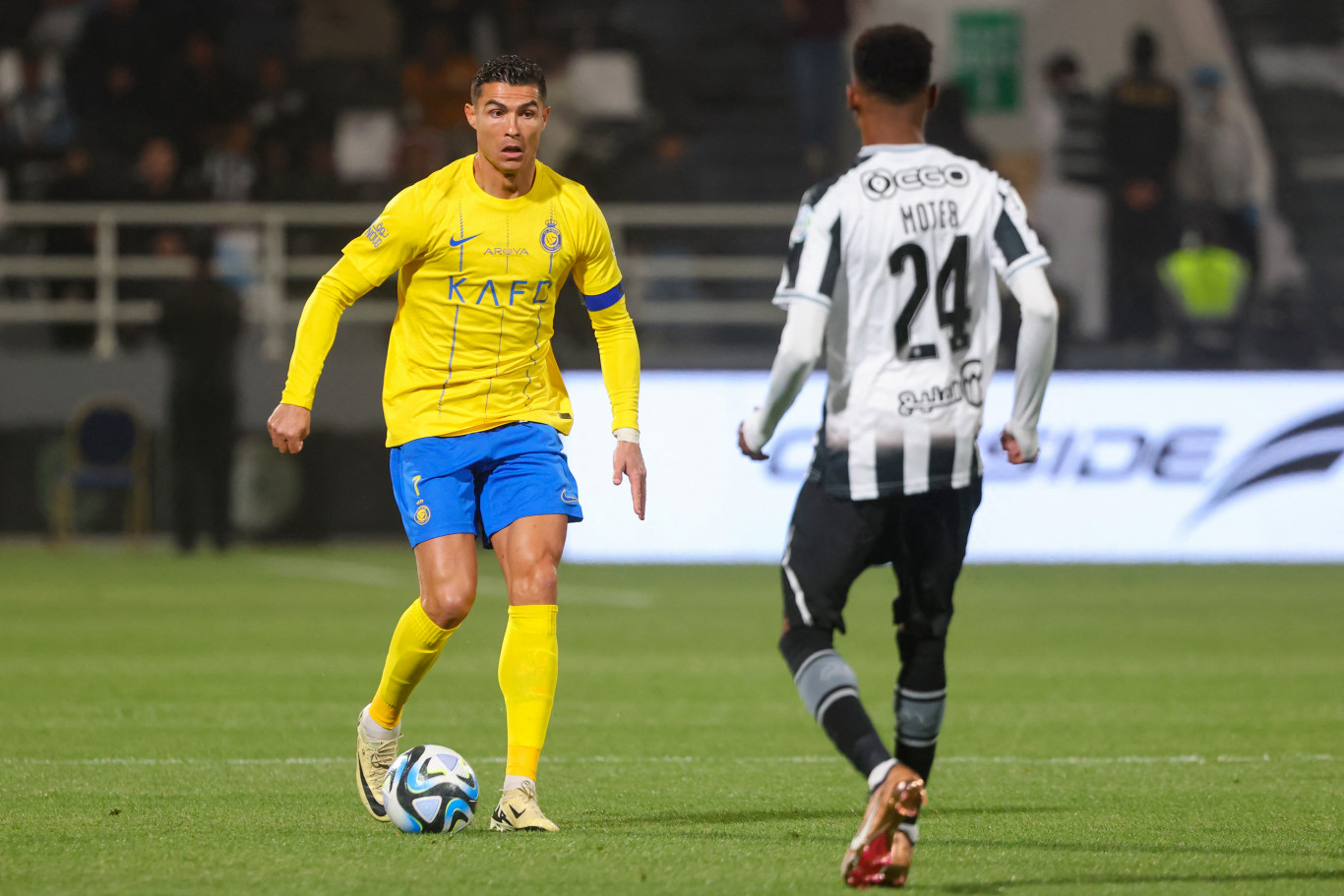 Ágyékát fogdosva mutogatott az ellenfél szurkolóinak, vizsgálatot indítottak Cristiano Ronaldo ellen
