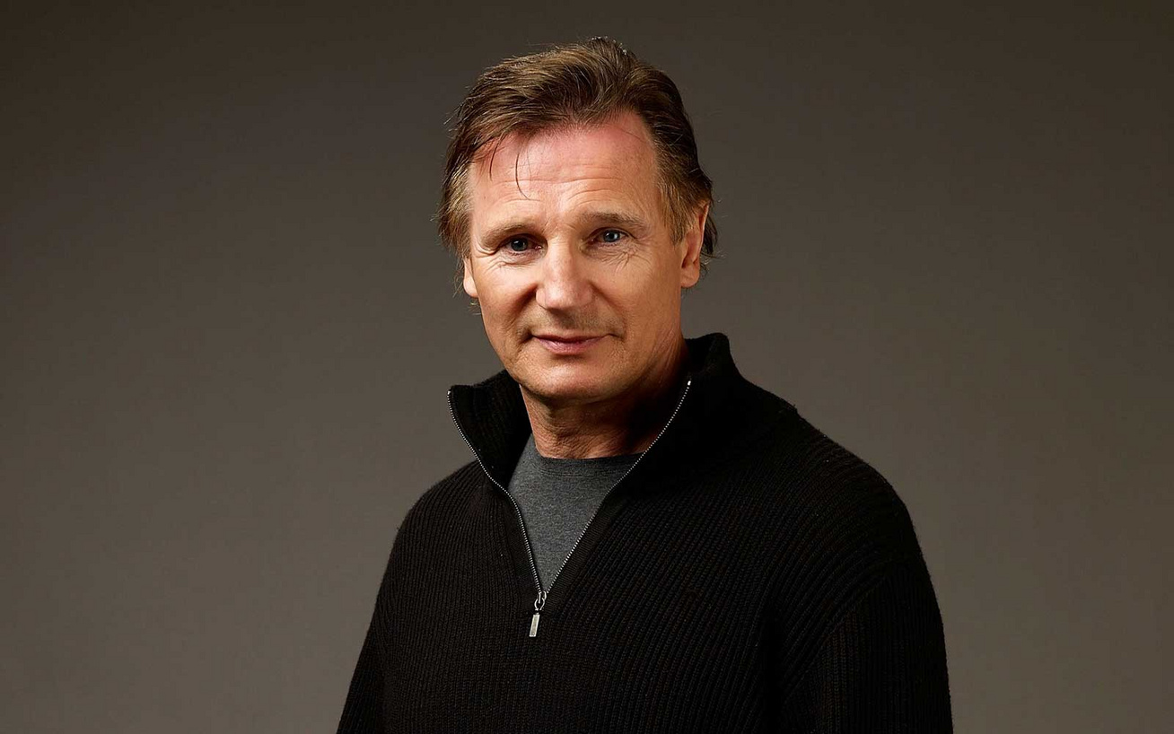 Jövő nyáron jön Liam Neesonnal a Csupasz pisztoly remake