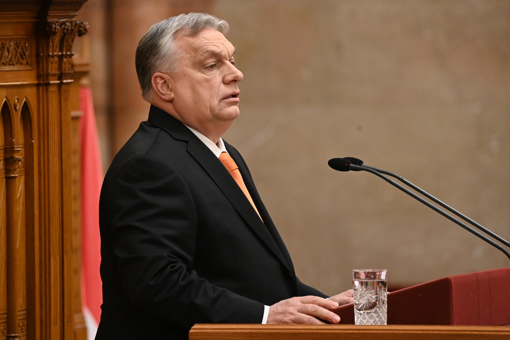 Orbán összehívja a védelmi tanácsot az Izraelt célzó iráni dróntámadás miatt
