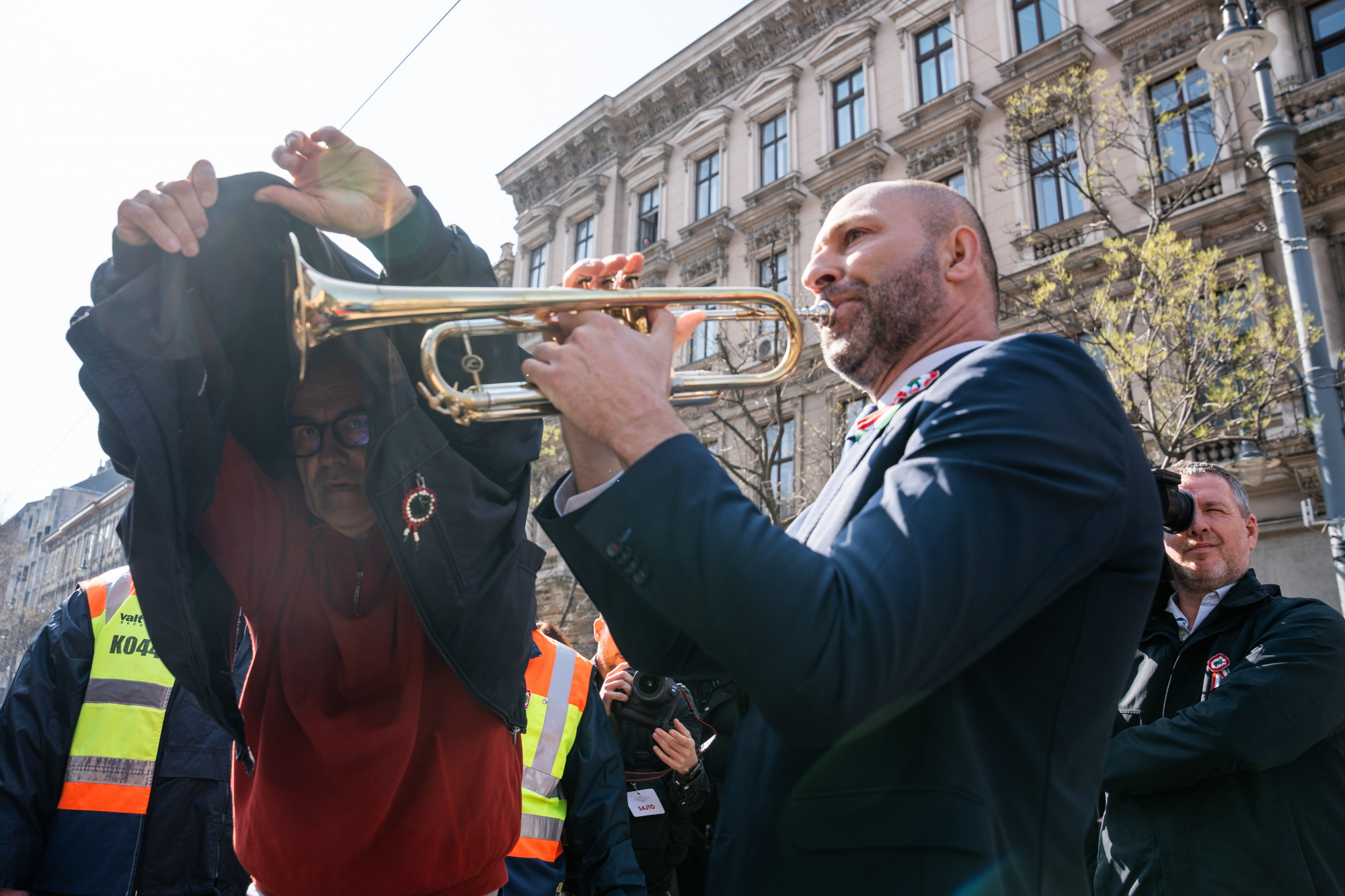 Szabó Bálint trombitált Orbán-beszéde alatt