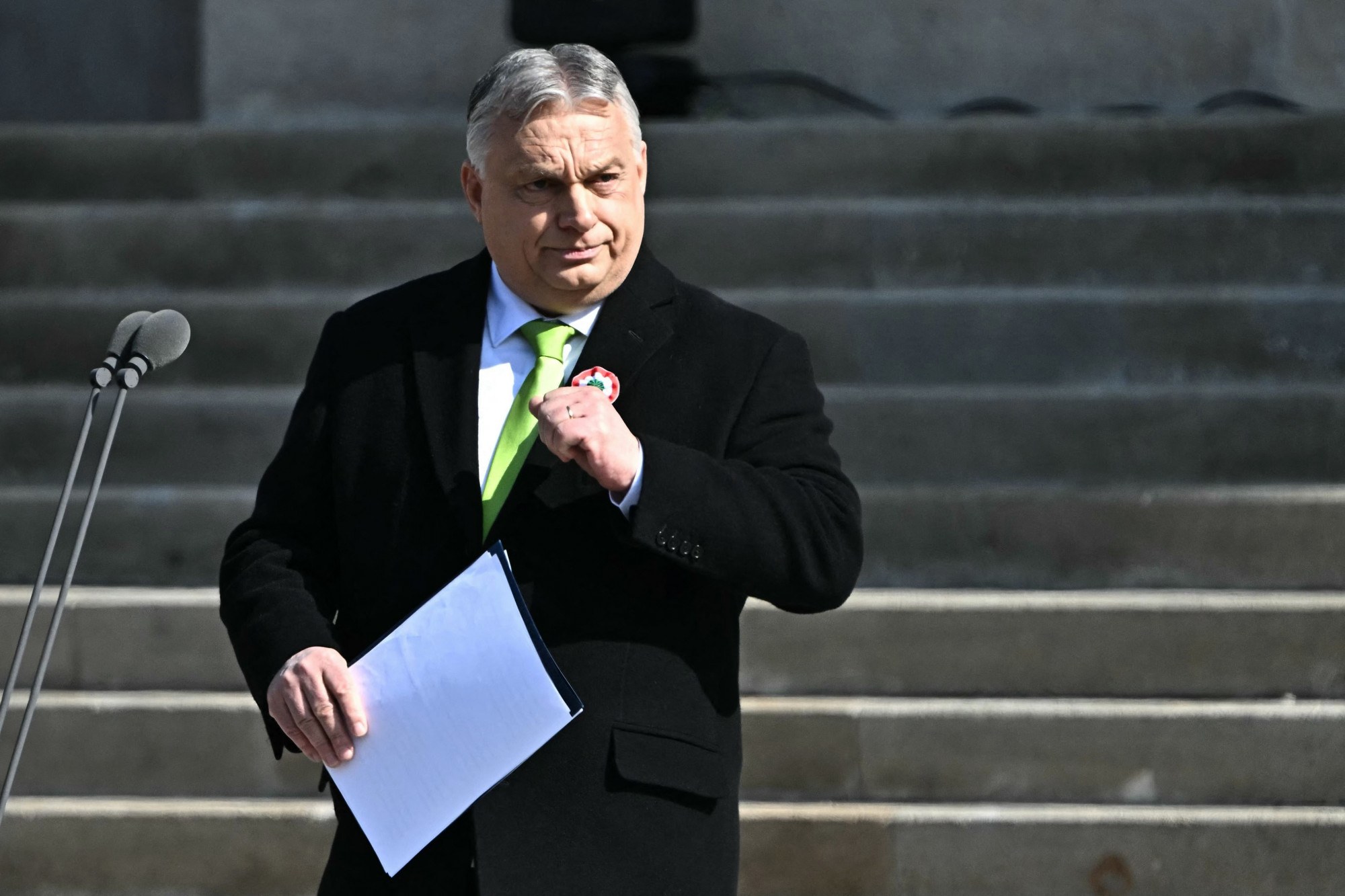 Orbán üzent minden magyarnak: velem vagy ellenem?