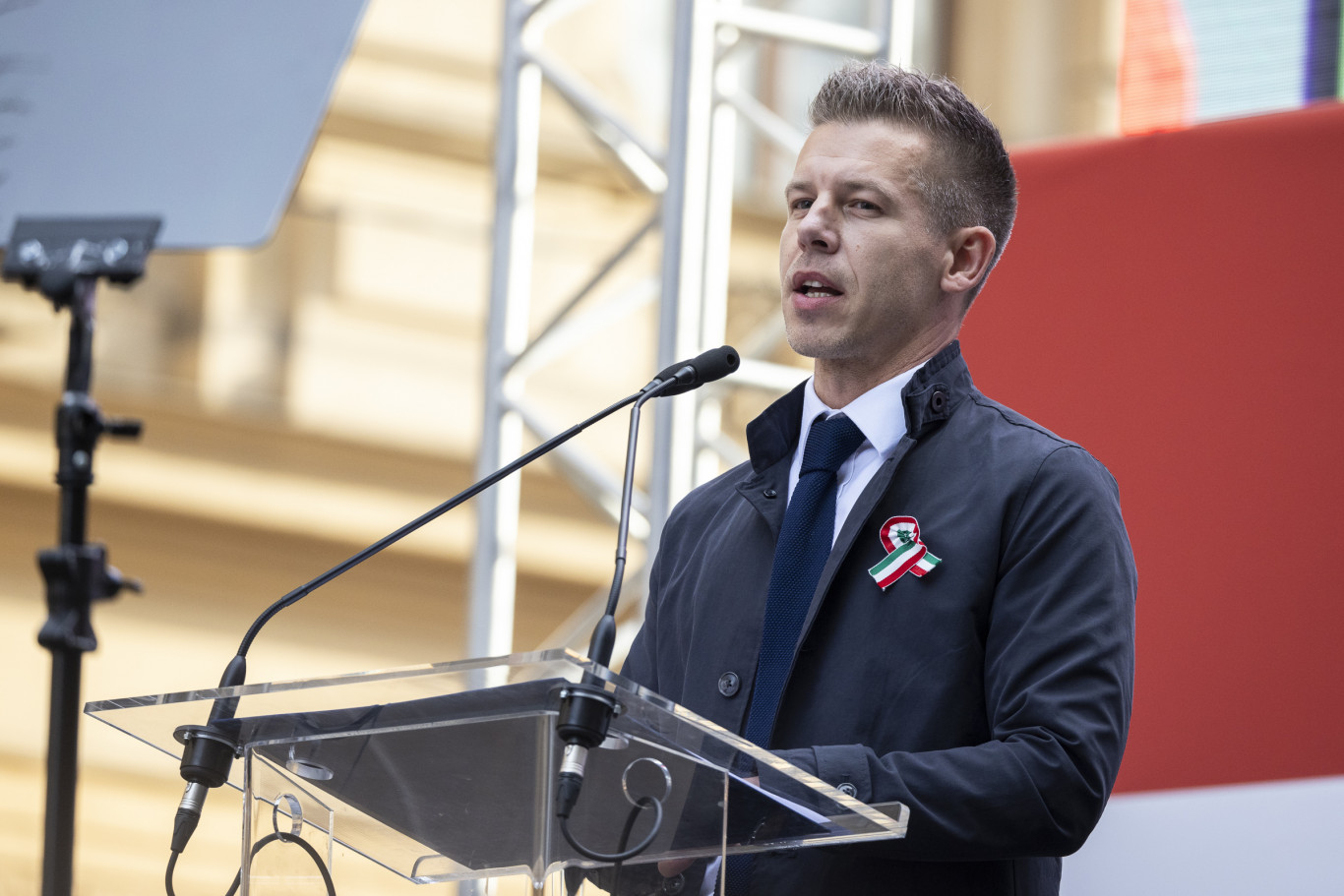 Magyar Péter arról posztolt, hogy rendőri jelentés készült egy veszekedésükről, Varga Judit ezután családon belüli erőszakról szóló kampányvideót tett közzé