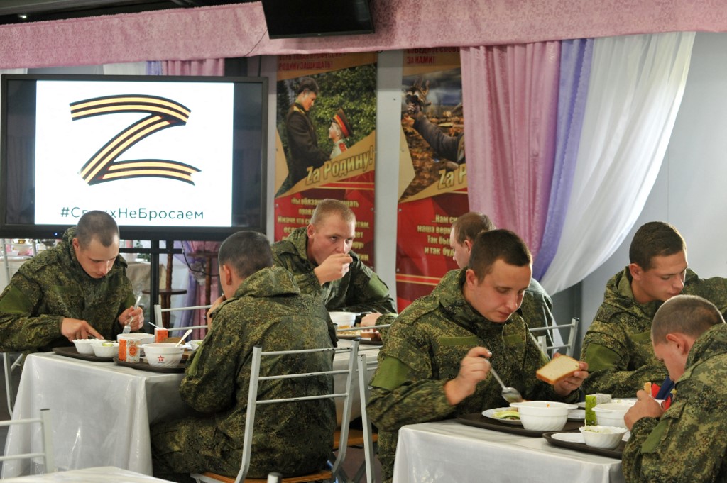 Újra több százezer katonát mozgósíthat az orosz vezetés