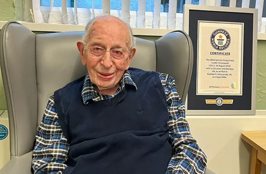 Egy 111 éves brit férfi most a világ legöregebbje