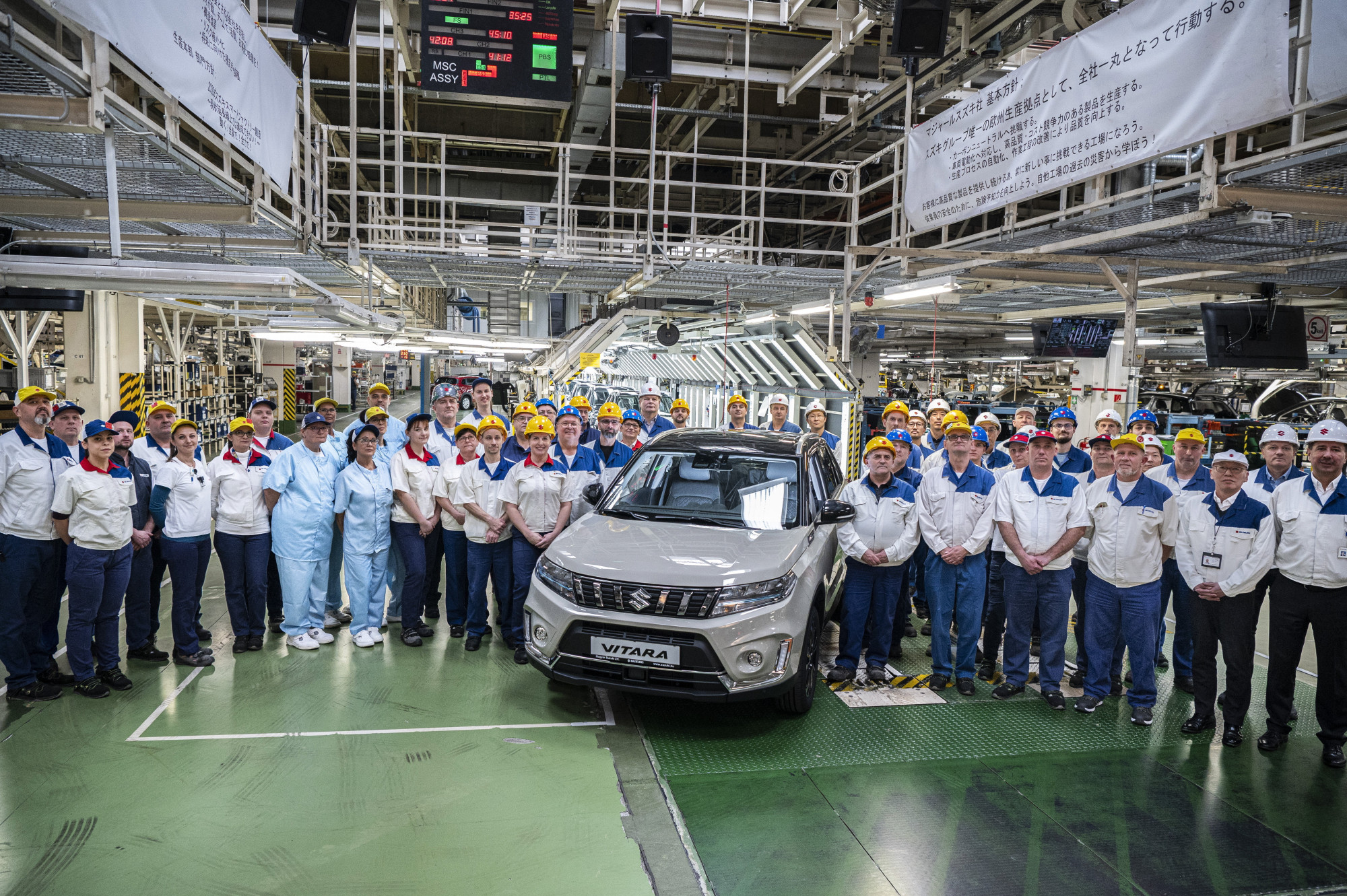 Az esztergomi Suzuki-gyár 3500 dolgozójának több mint negyede külföldi munkavállaló
