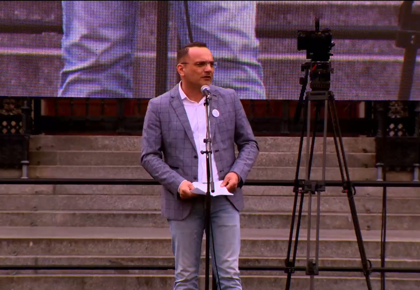 A szigetszentmiklósi polgármester szerint a DK és a Fidesz módszerei között alig van különbség