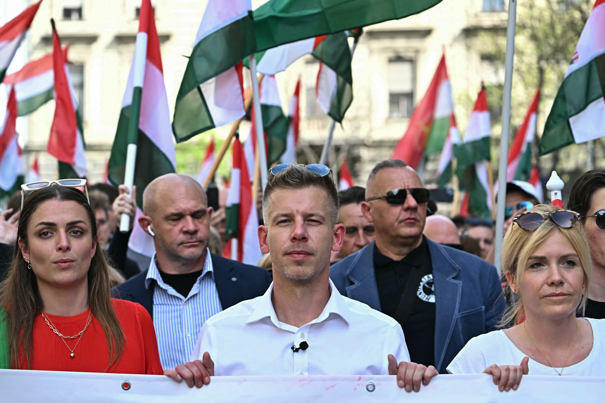 Elsőként gyűjtötte össze Magyar Péter pártja az EP-választáson való induláshoz szükséges 20 ezer aláírást