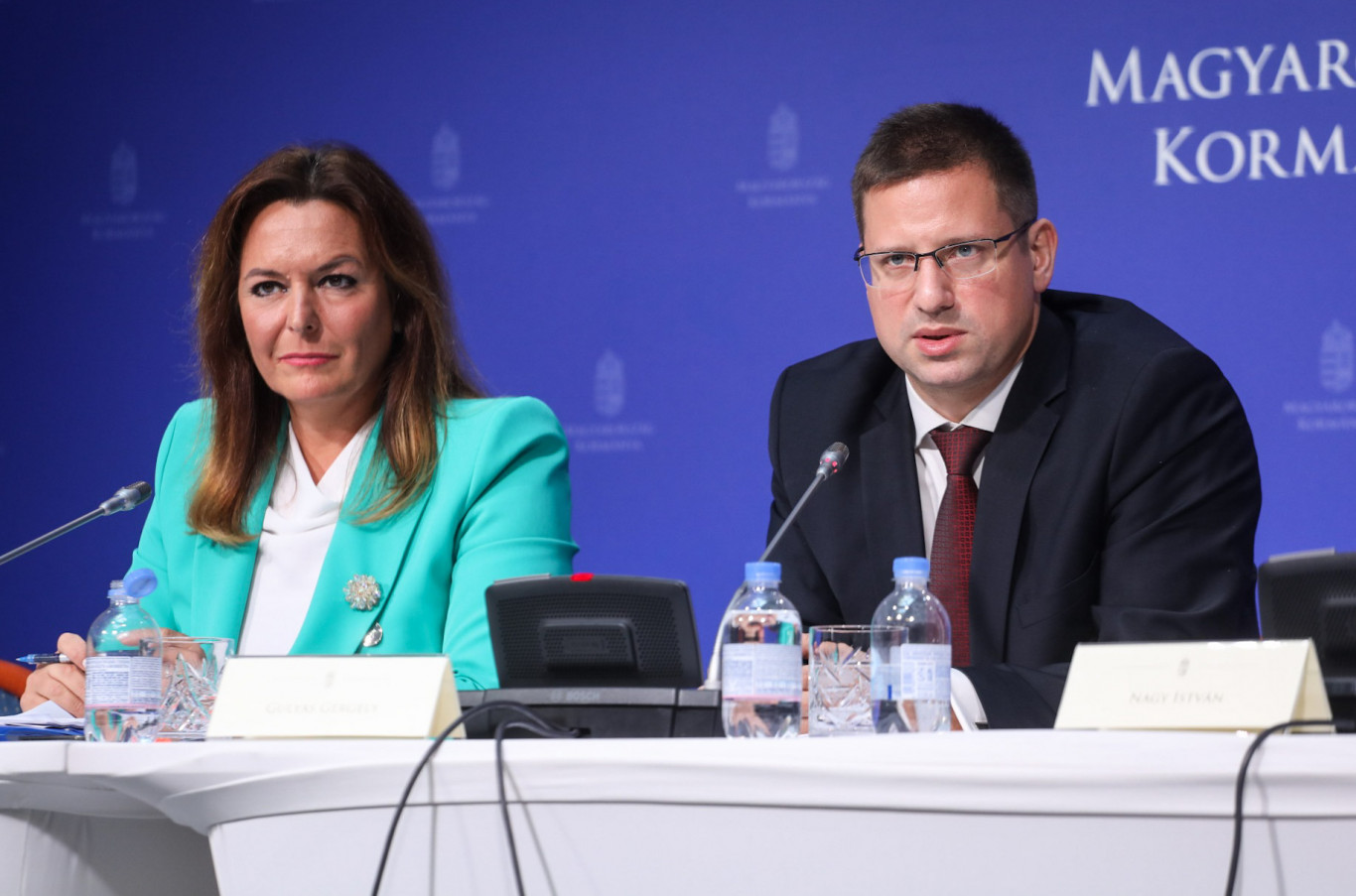 Gulyás Gergely egy kicsit sajnálja, hogy nincs köze Magyar Péter szerepvállalásához