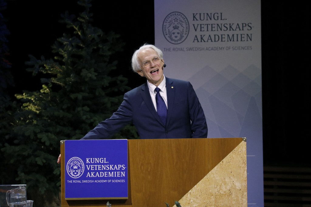 Újabb Nobel-díjas professzor csatlakozott a Szegedi Tudományegyetemhez