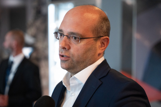 Mráz Ágoston Sámuel, a NER holdudvarába tartozó Nézőpont Intézet igazgatója