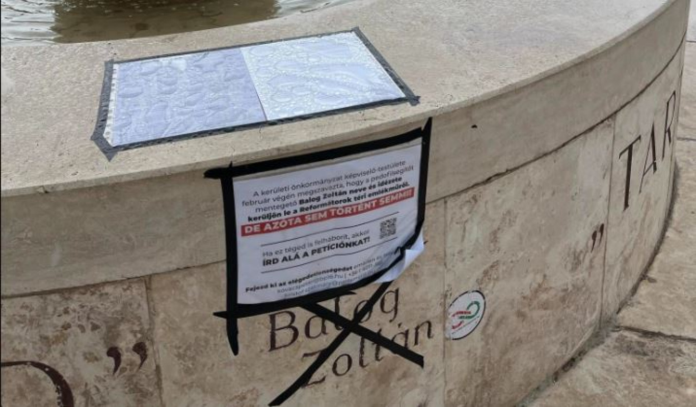 Tiltakoznak amiatt, hogy a Reformátorok terén lévő emlékműről továbbra sem tüntették el Balog Zoltán nevét és a tőle származó idézetet
